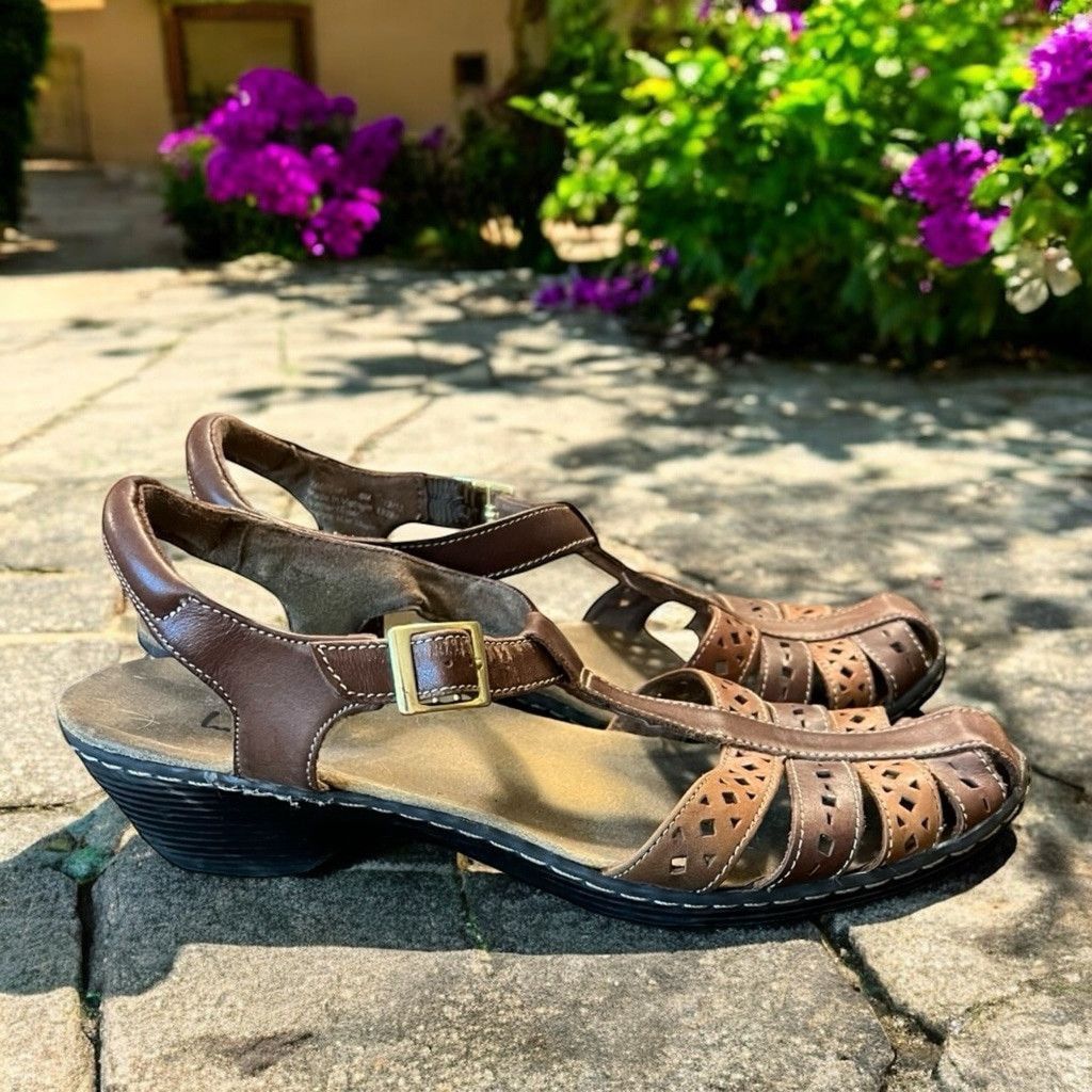 Clarks Clarks Wendy Closed Toe Comfy Strappy Boho Leather Sandals 8 Grailed