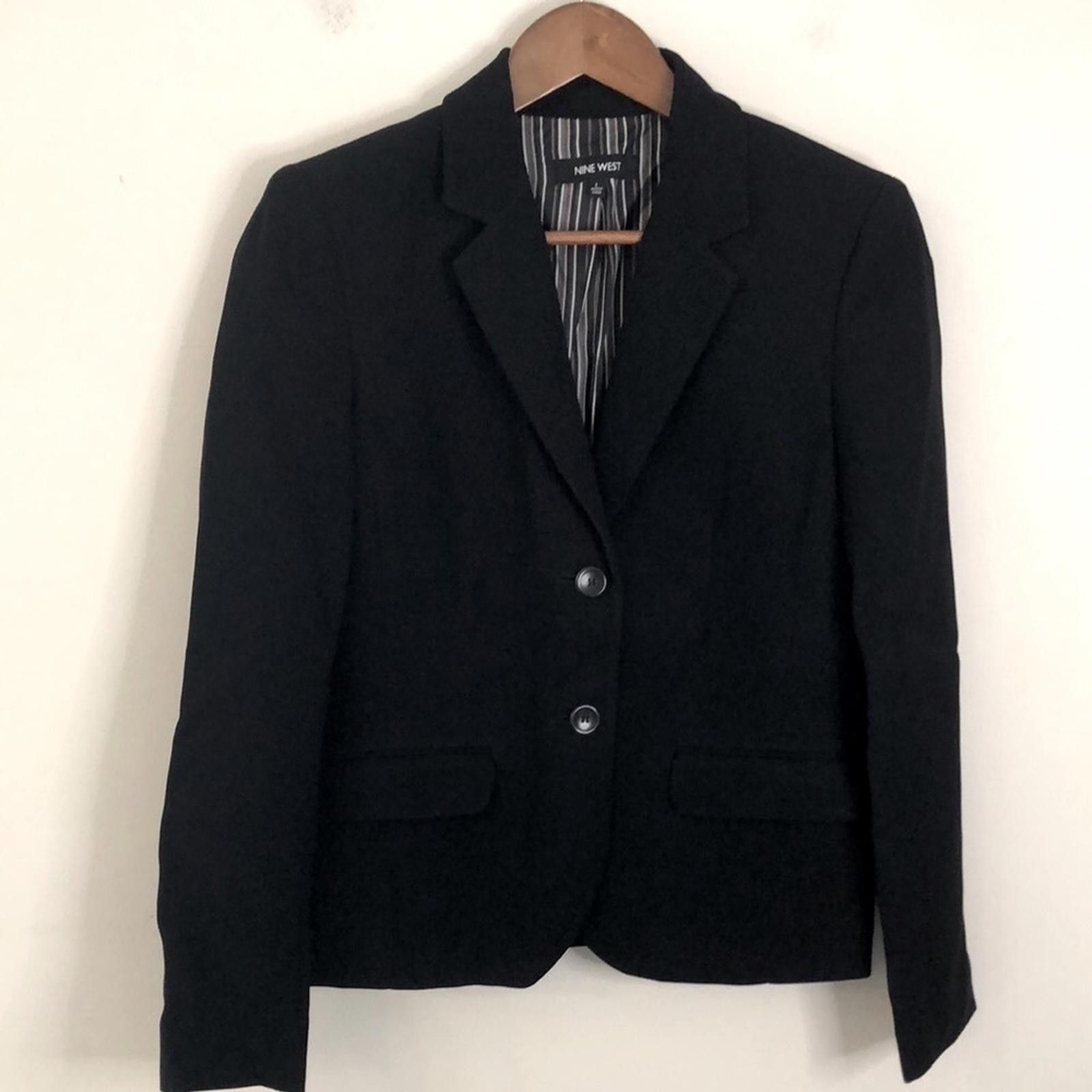 Nine West Nine West Black Blazer striped lined V neck button up SZ 2 Size XS / US 0-2 / IT 36-38 - 1 Thumbnail