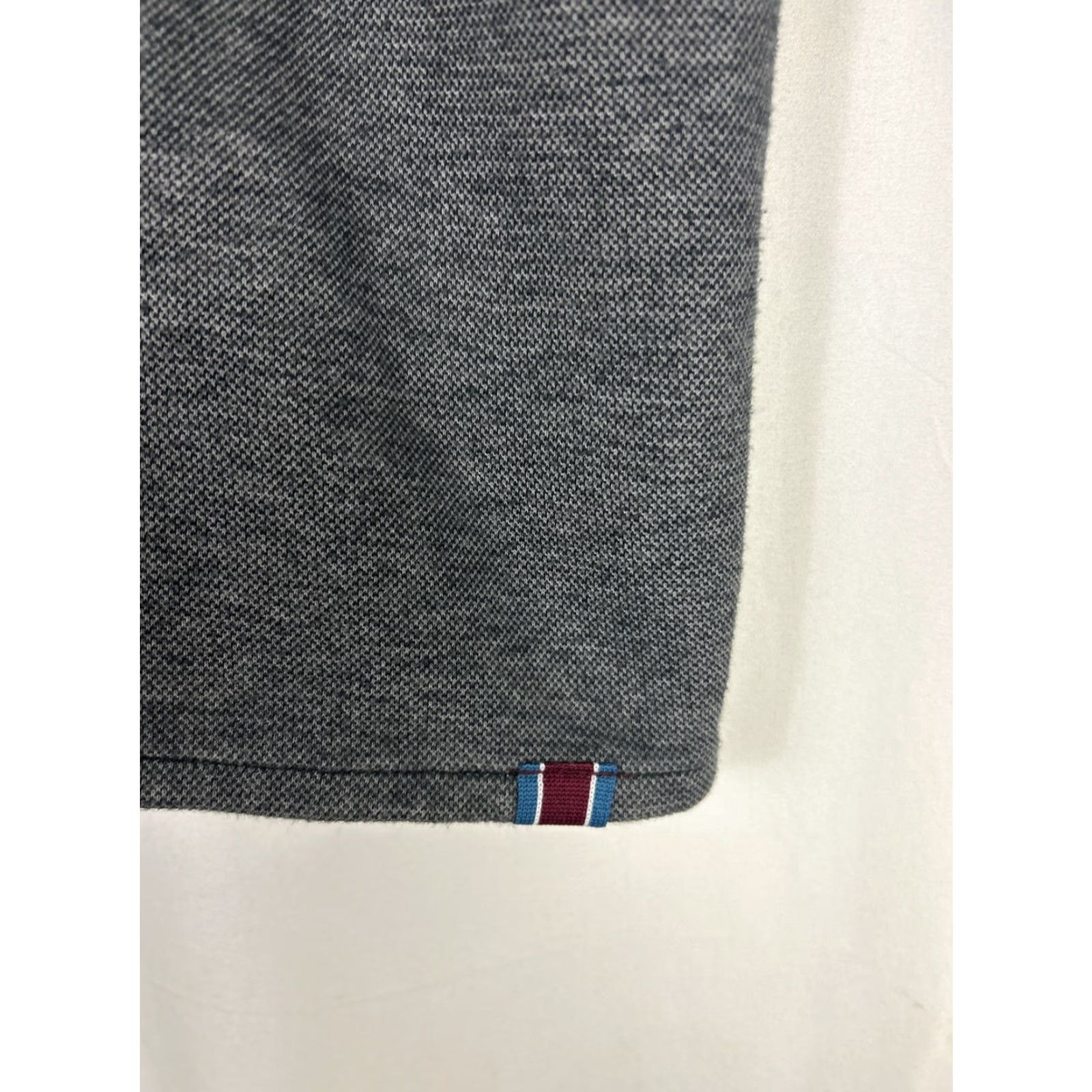 Tommy Bahama Tommy Bahama Mens XL Pullover Sweatshirt Gray Cotton Blend Sweater Collared Neckline Pullover 26” Chest 29” Length Size US XL / EU 56 / 4 - 6 Thumbnail