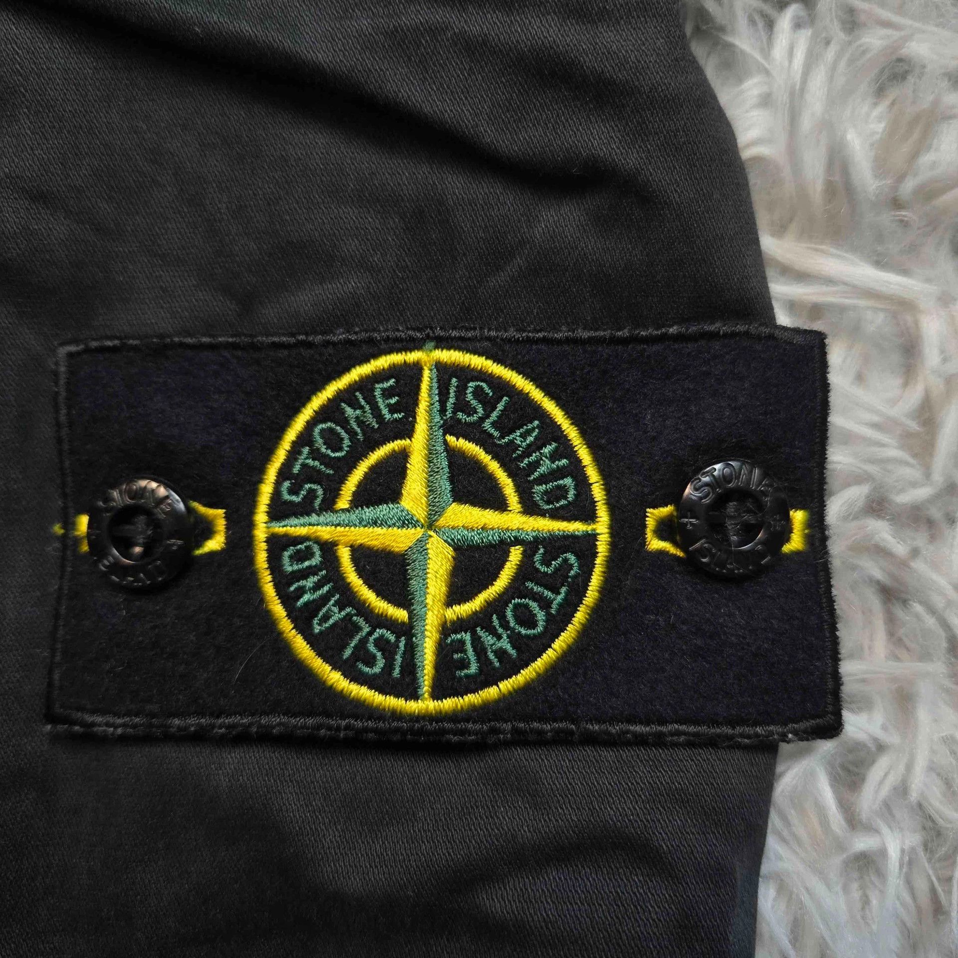 Stone Island stone island black cargo pants for men Size US 32 / EU 48 - 3 Thumbnail