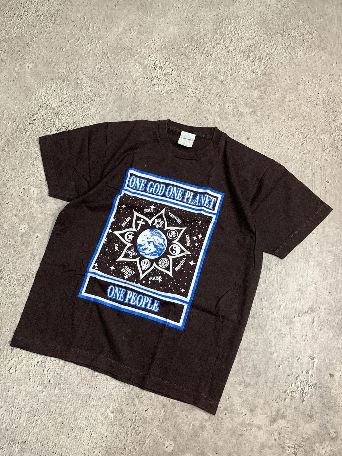 Band Tees Rare religion Jesus t-shirt faded vtg gothic vintage punk Size US M / EU 48-50 / 2 - 3 Thumbnail