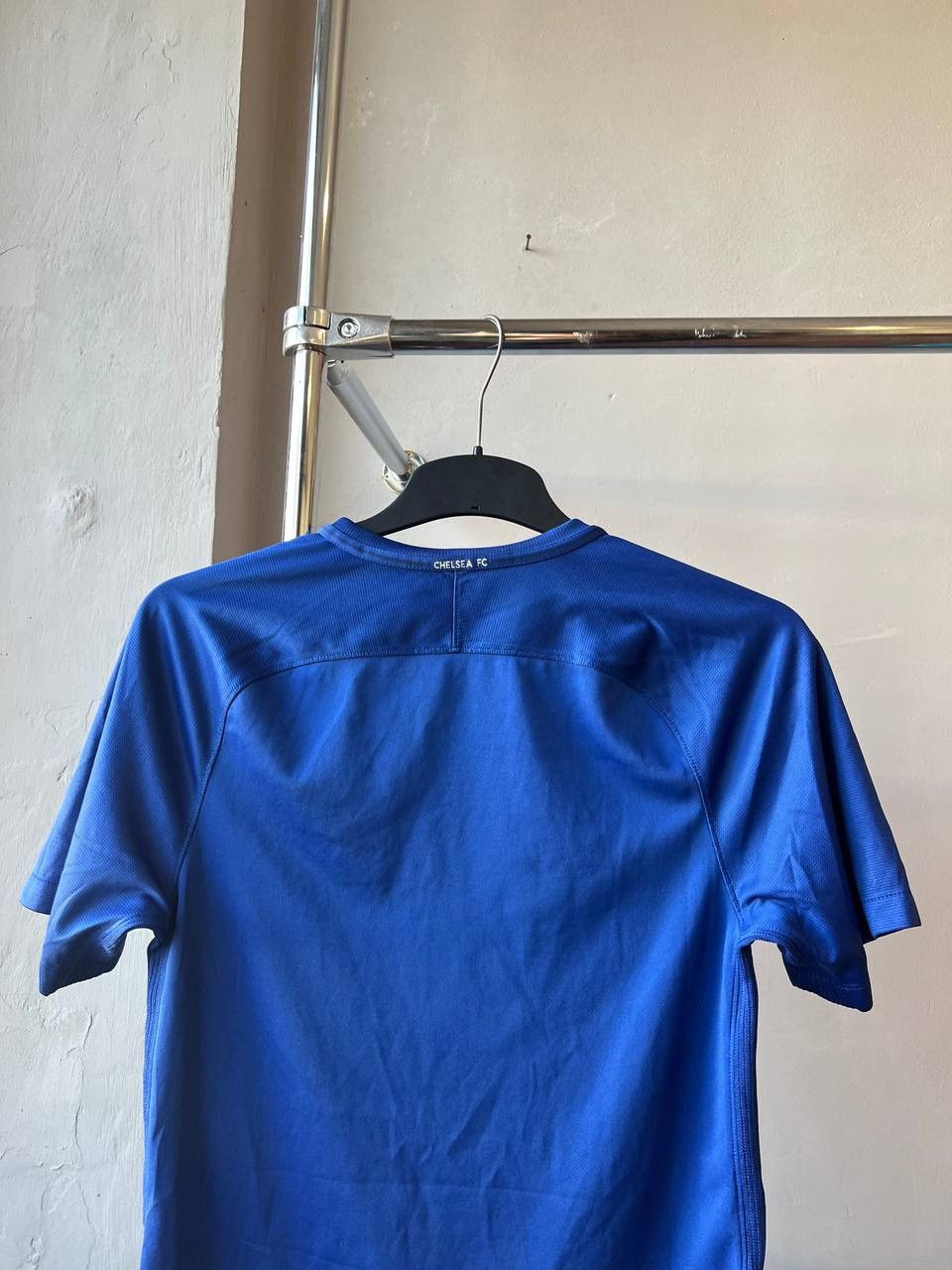 Nike 2017/18 CHELSEA FC HOME SOCCER JERSEY FOOTBALL SHIRT SIZE S Size US S / EU 44-46 / 1 - 15 Thumbnail