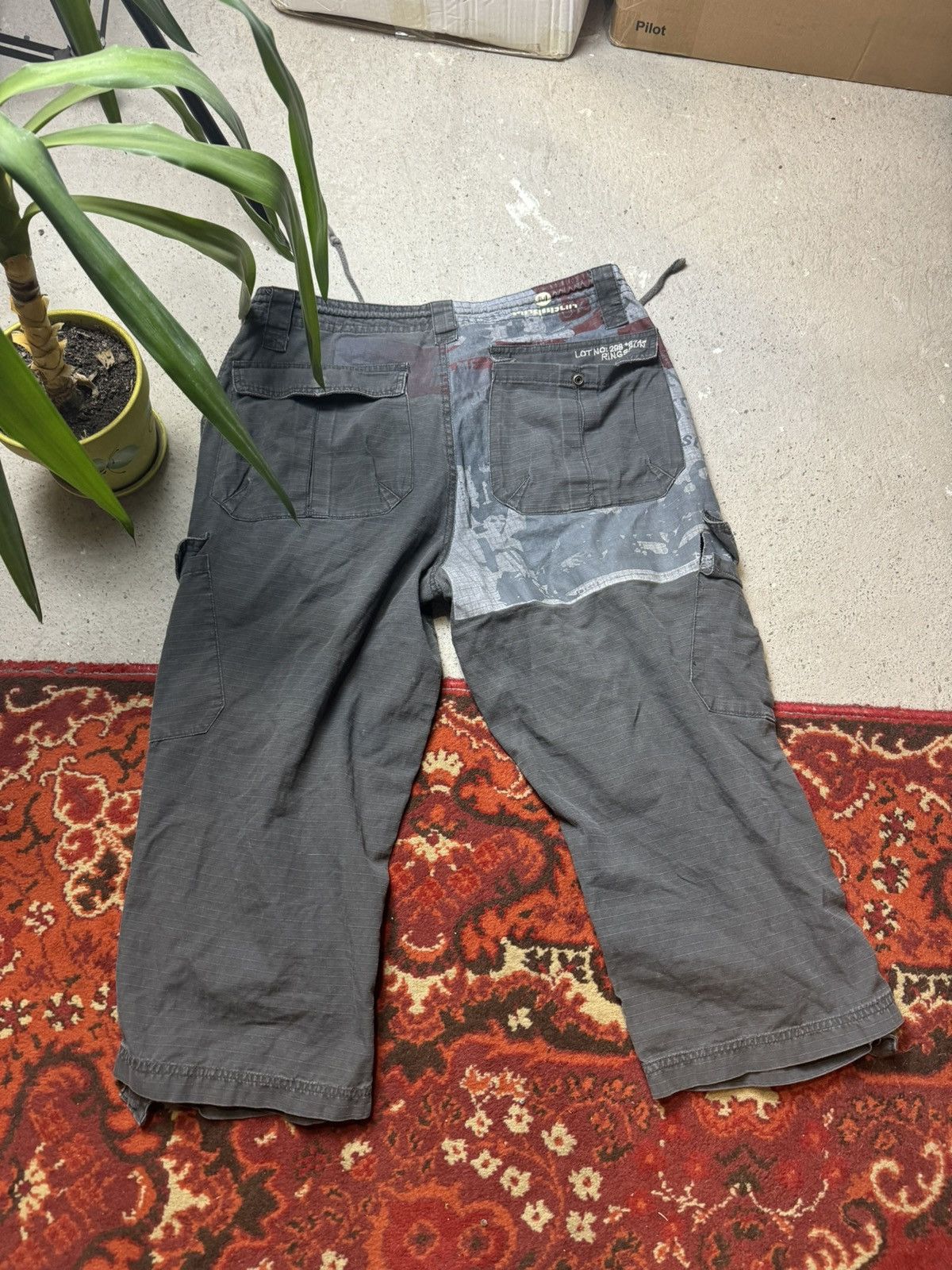Ringspun × Vintage Vintage Y2K Ringspun Art Avantgarde Cargo Military Shorts Size US 33 - 8 Thumbnail