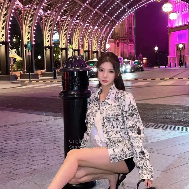 Dior Dior Women's Printed Cotton Jacket . Size M / US 6-8 / IT 42-44 - 2 Thumbnail