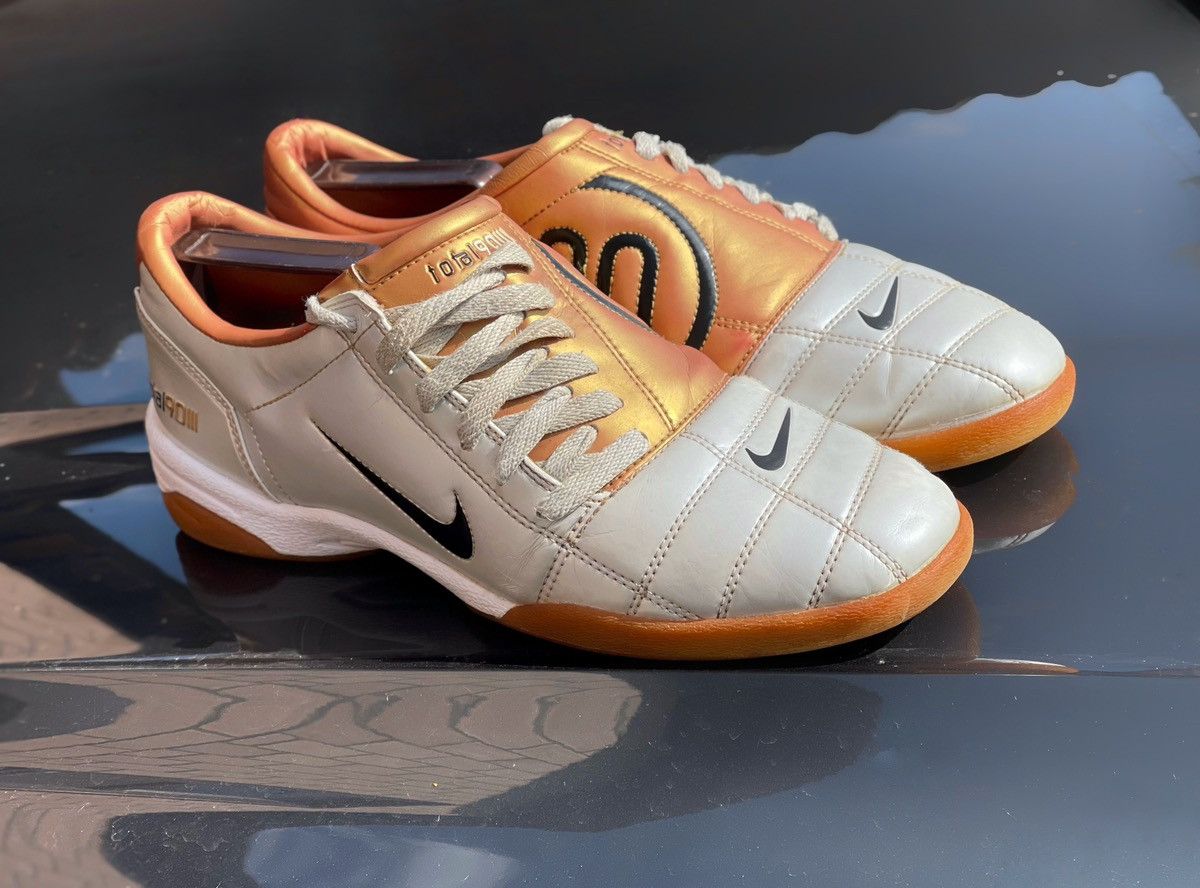 Vintage Nike Total 90 III IC Indoor Shoes Gold 9.5US Air zoom Size US 9.5 / EU 42-43 - 3 Thumbnail