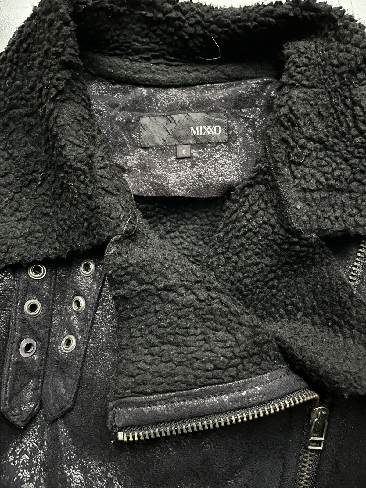 Share Spirit Homme 2000s MIXXO faux fur waxed vkei black bondage jacket Size US M / EU 48-50 / 2 - 8 Thumbnail