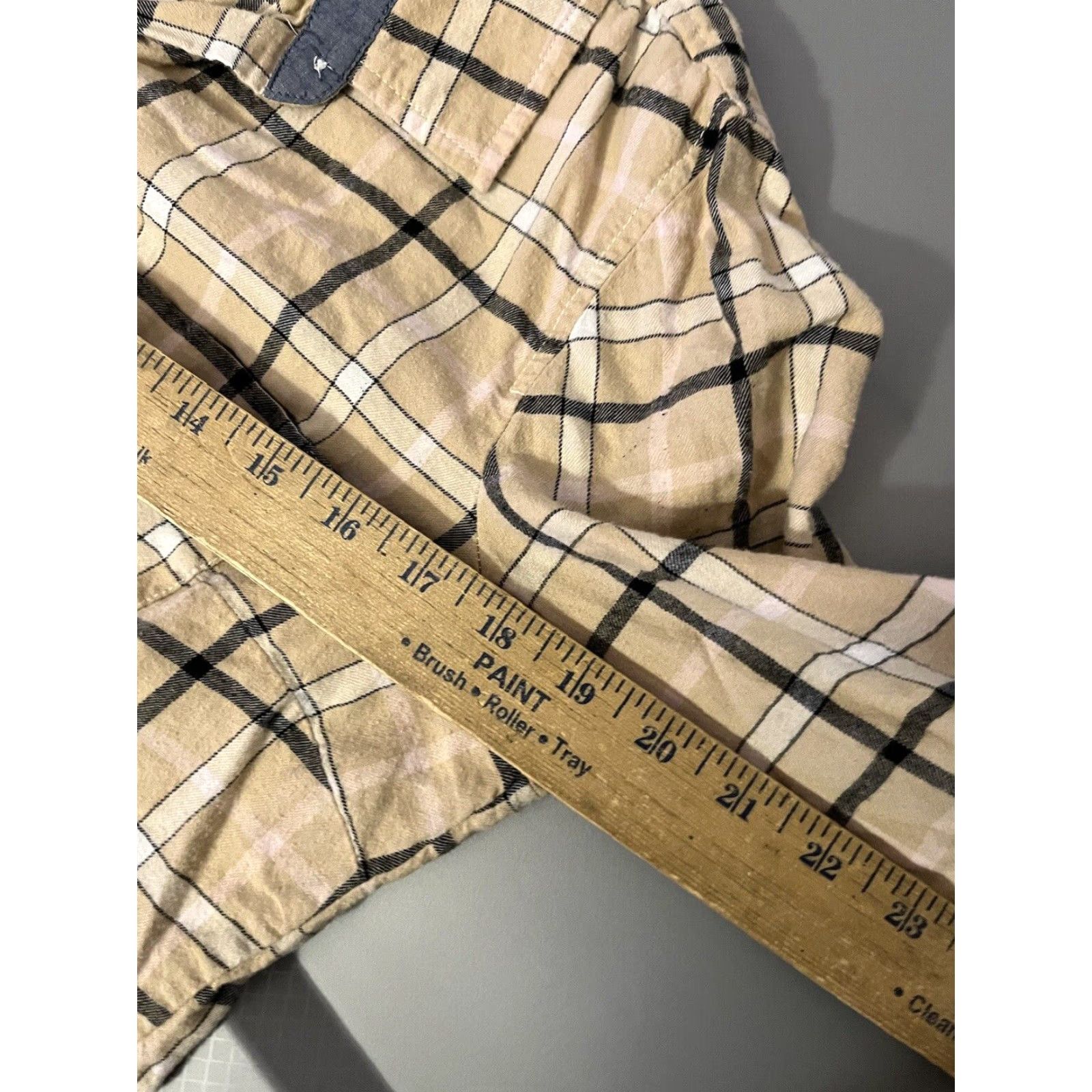 Tommy Hilfiger Tommy Hilfiger Plaid Button-Up Shirt Men M Long Sleeve Beige Casual Shirt Mens Medium Beige Plaid Tommy Hilfiger Size US M / EU 48-50 / 2 - 5 Thumbnail