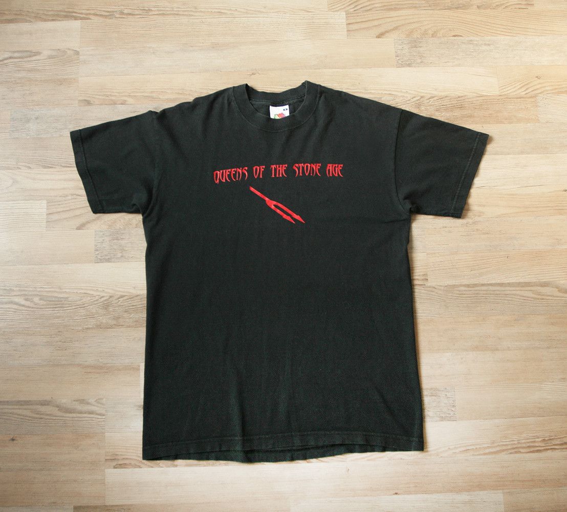 Band Tees Vintage Queens Of The Stone Age Songs For The Deaf T Shirt Size US M / EU 48-50 / 2 - 1 Thumbnail