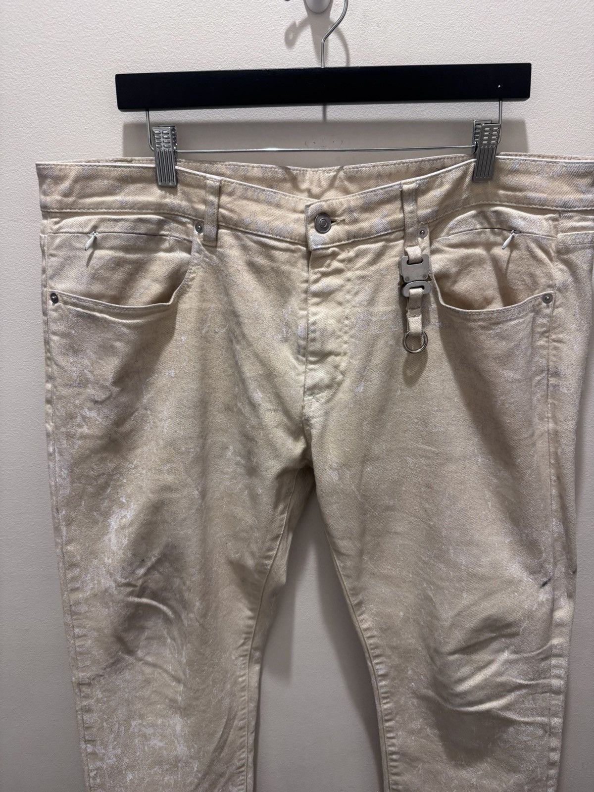 1017 ALYX 9SM 1017 9SM ALYX Off White Painted Denim Size US 36 / EU 52 - 2 Thumbnail