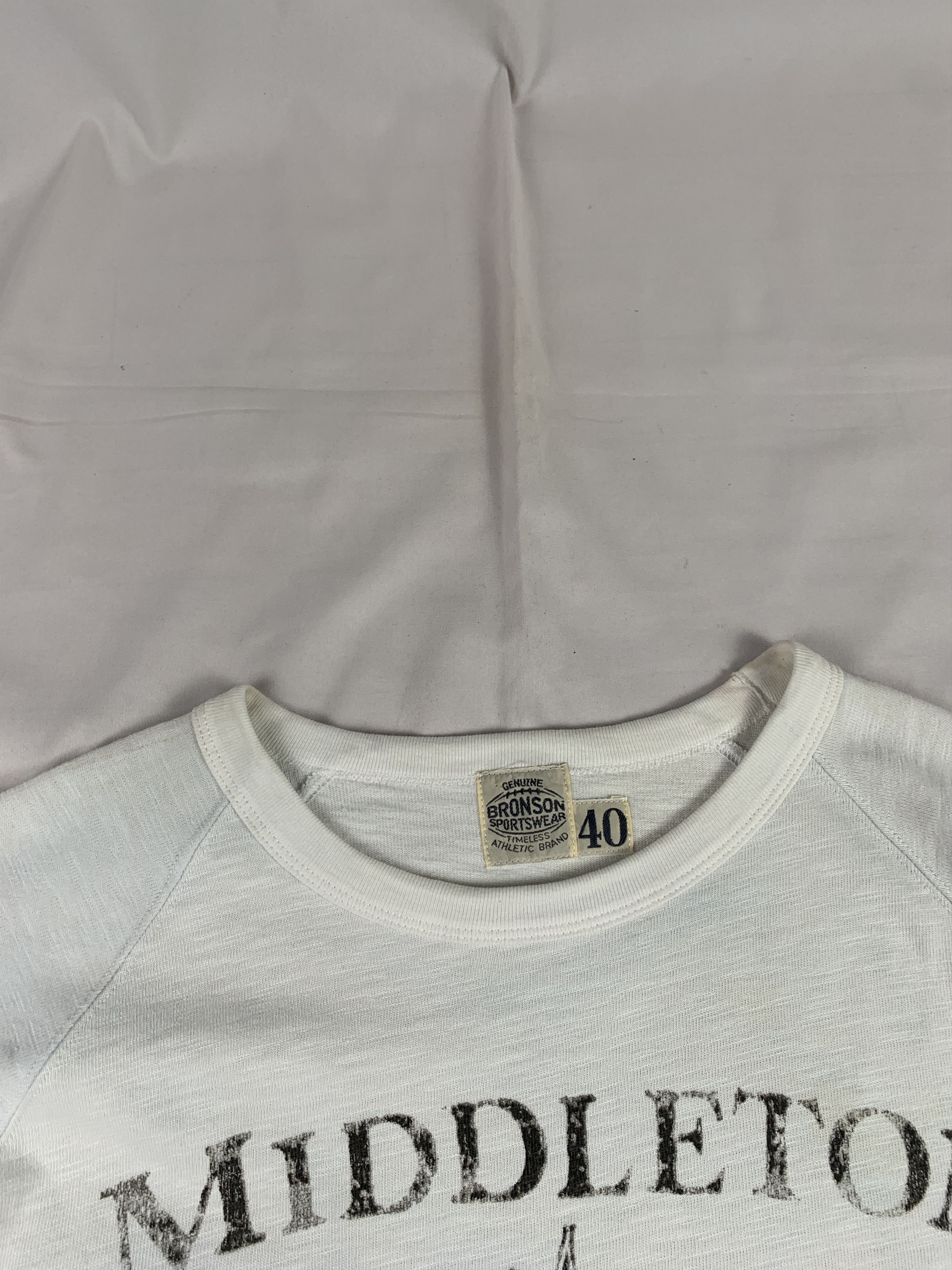 Bronson MFG. CO. Bronson MFG White Boxing Training Sweats Tee (L) Size US L / EU 52-54 / 3 - 5 Thumbnail