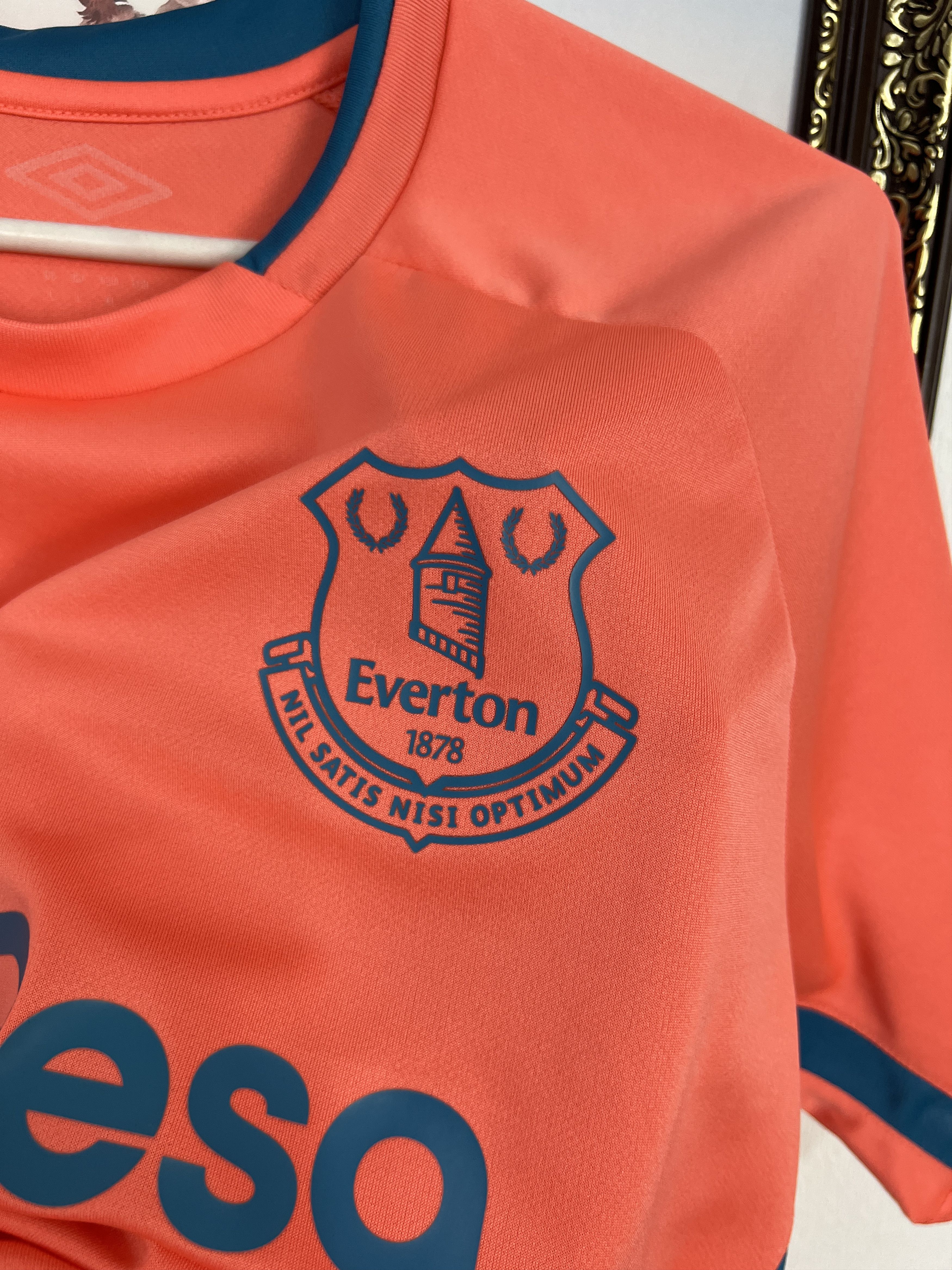 Umbro Everton Away football shirt 2019 Soccer Umbro Jersey Size US L / EU 52-54 / 3 - 4 Thumbnail