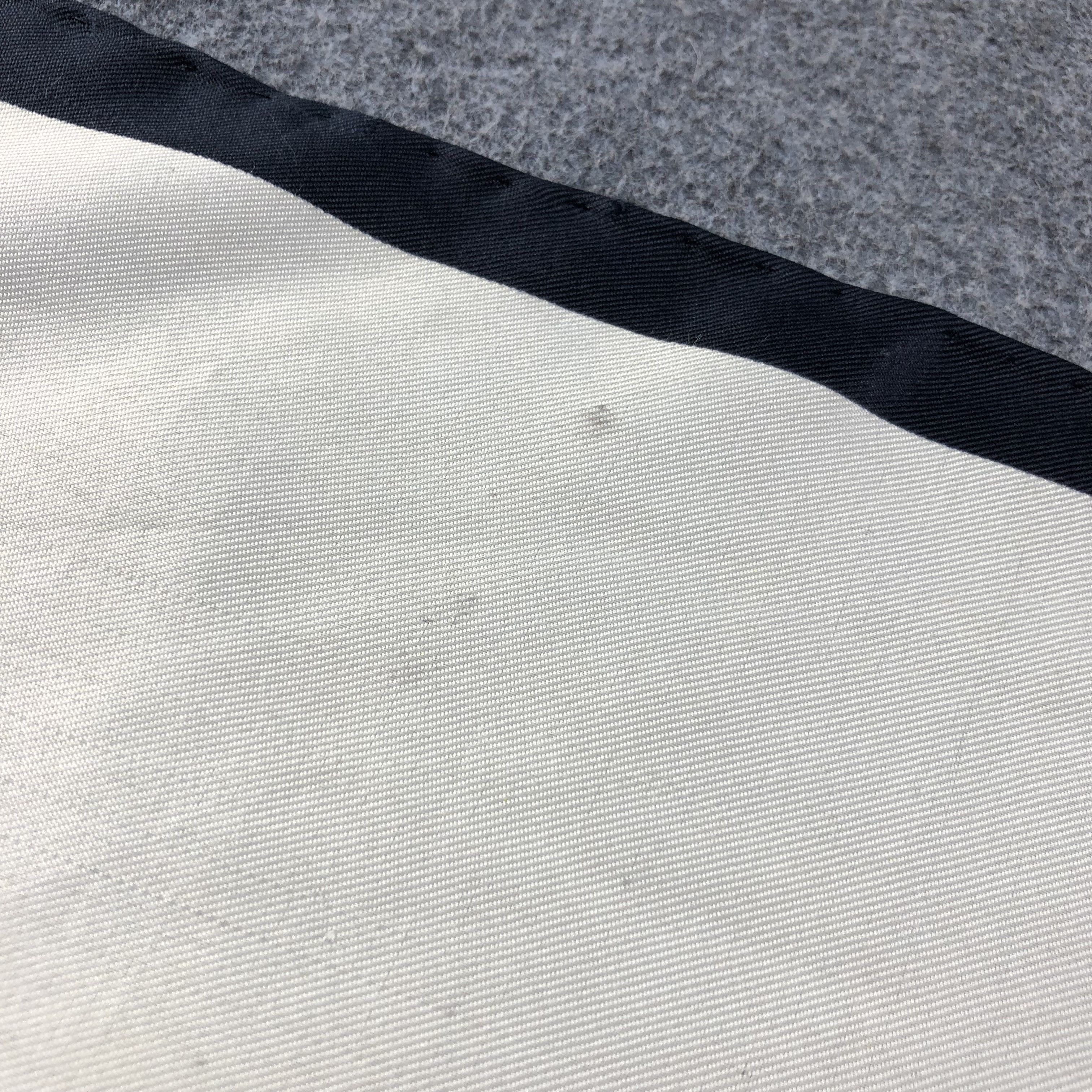 Vintage Vintage Luxury Hand Rolled made in France Silk Scarf M572 Size ONE SIZE - 16 Thumbnail