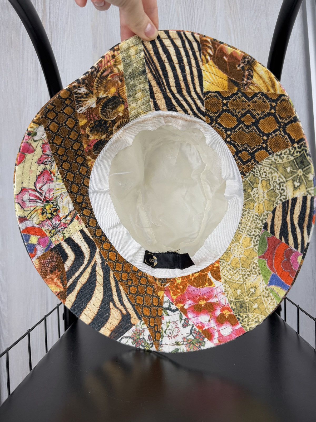 Just Cavalli Just Cavalli VTG Y2K Bucket Summer Hat with animal print Size ONE SIZE - 10 Thumbnail