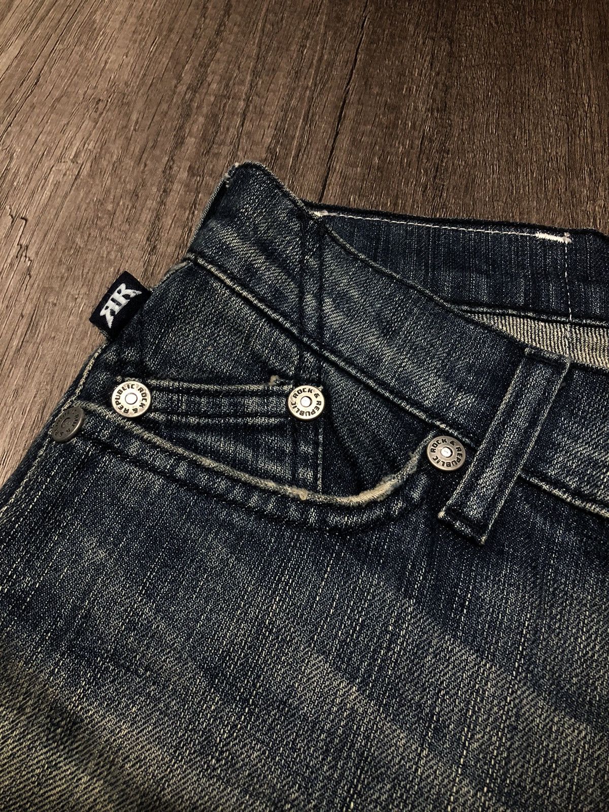 Rock & Republic × Victoria Beckham VICTORIA BECKHAM FOR ROCK & REPUBLIC FLARE JEANS Size 28" / US 6 / IT 42 - 12 Thumbnail