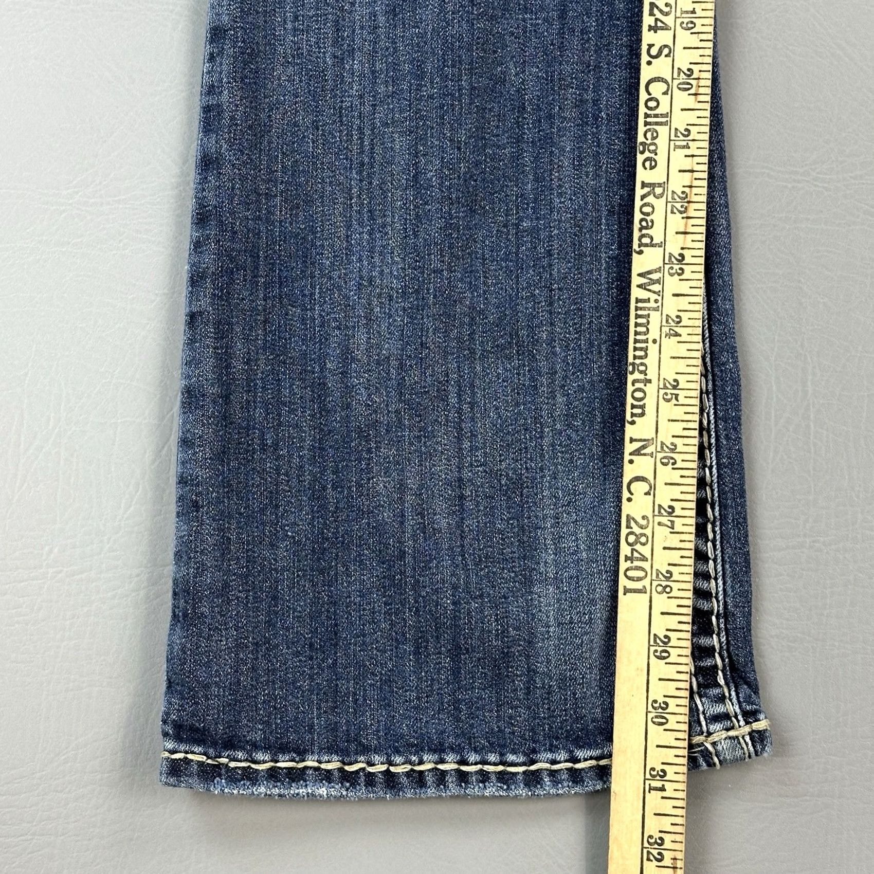 Silver Jeans Co. Nike Shirt? Size 24" / US 00 / IT 34 - 3 Thumbnail