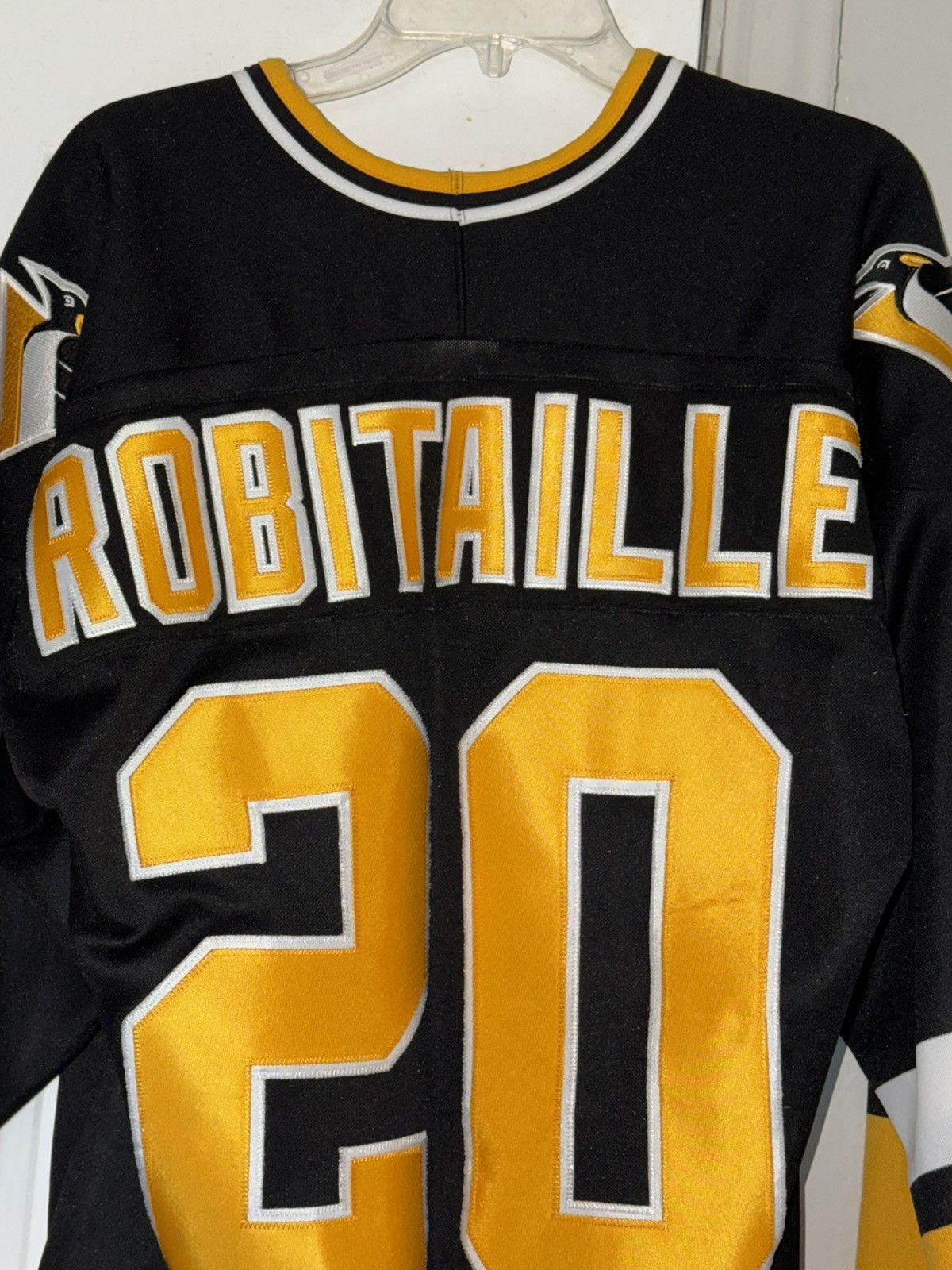 Ccm CCM NHL Hockey Pittsburgh Penguins Luc Robitaille Jersey Men Size US L / EU 52-54 / 3 - 6 Thumbnail