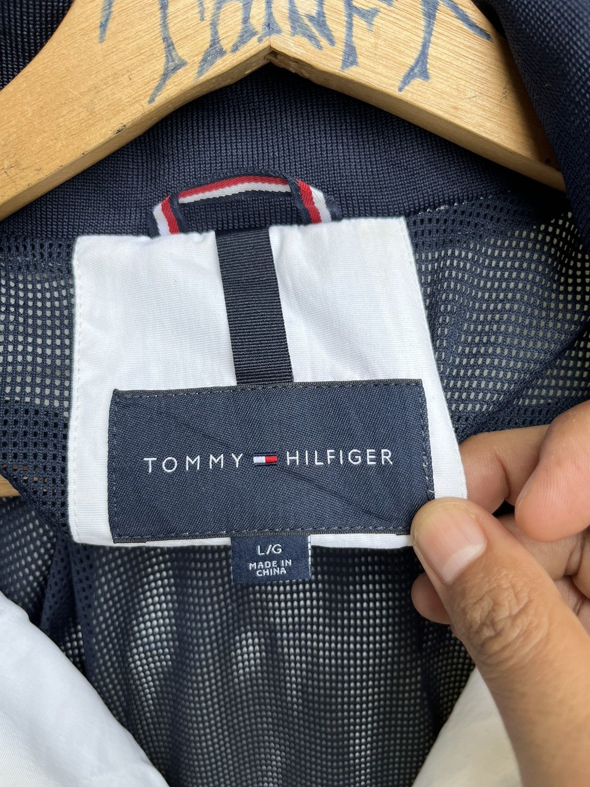 Tommy hilfiger box logo zipper jacket
