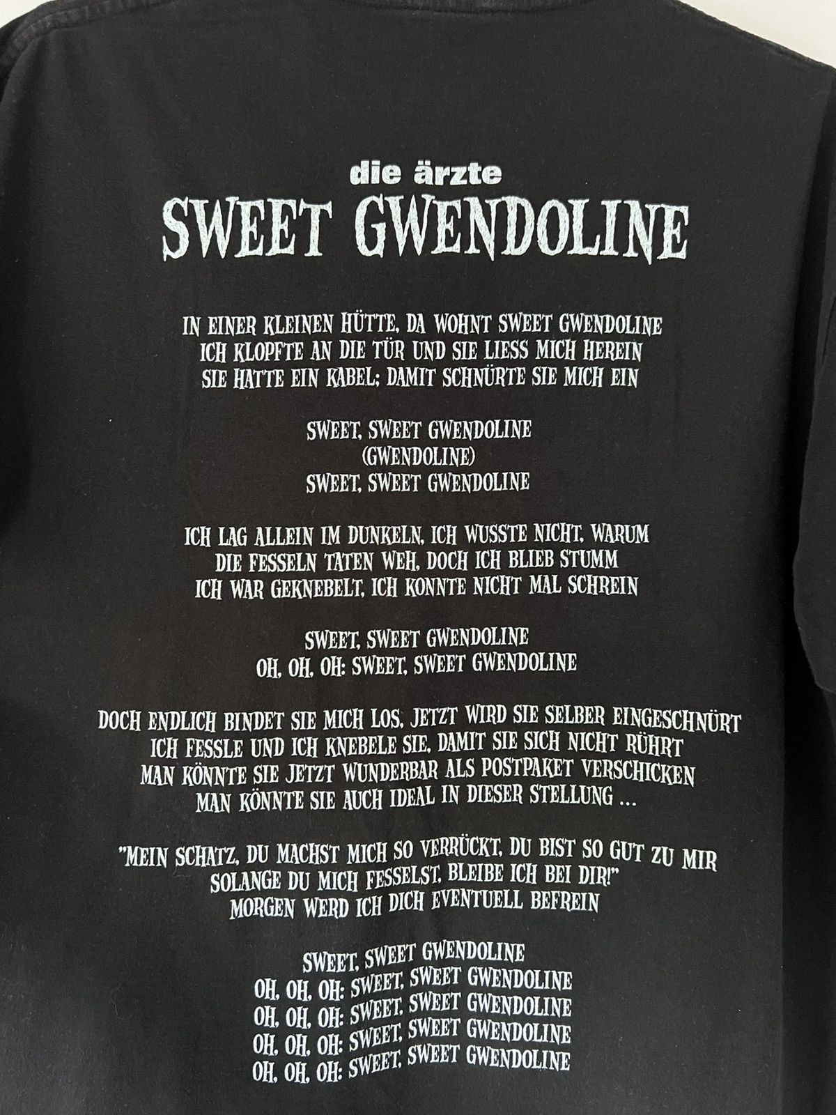 Band Tees Die Ärzte Sweet Gwendoline Vintage 1986 Graphic T-Shirt Size US L / EU 52-54 / 3 - 11 Thumbnail