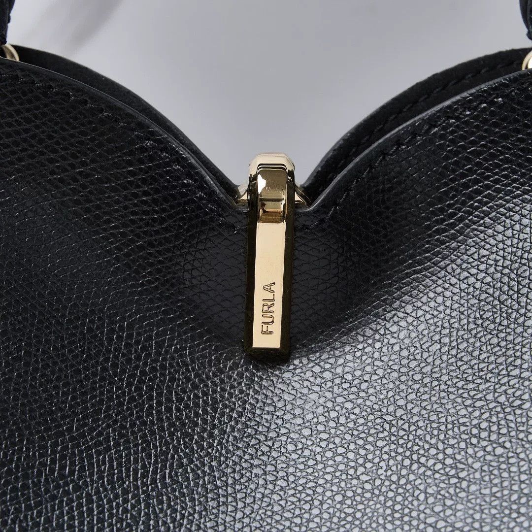 Furla Furla Black Gold Handbag with Handle Size ONE SIZE - 3 Thumbnail