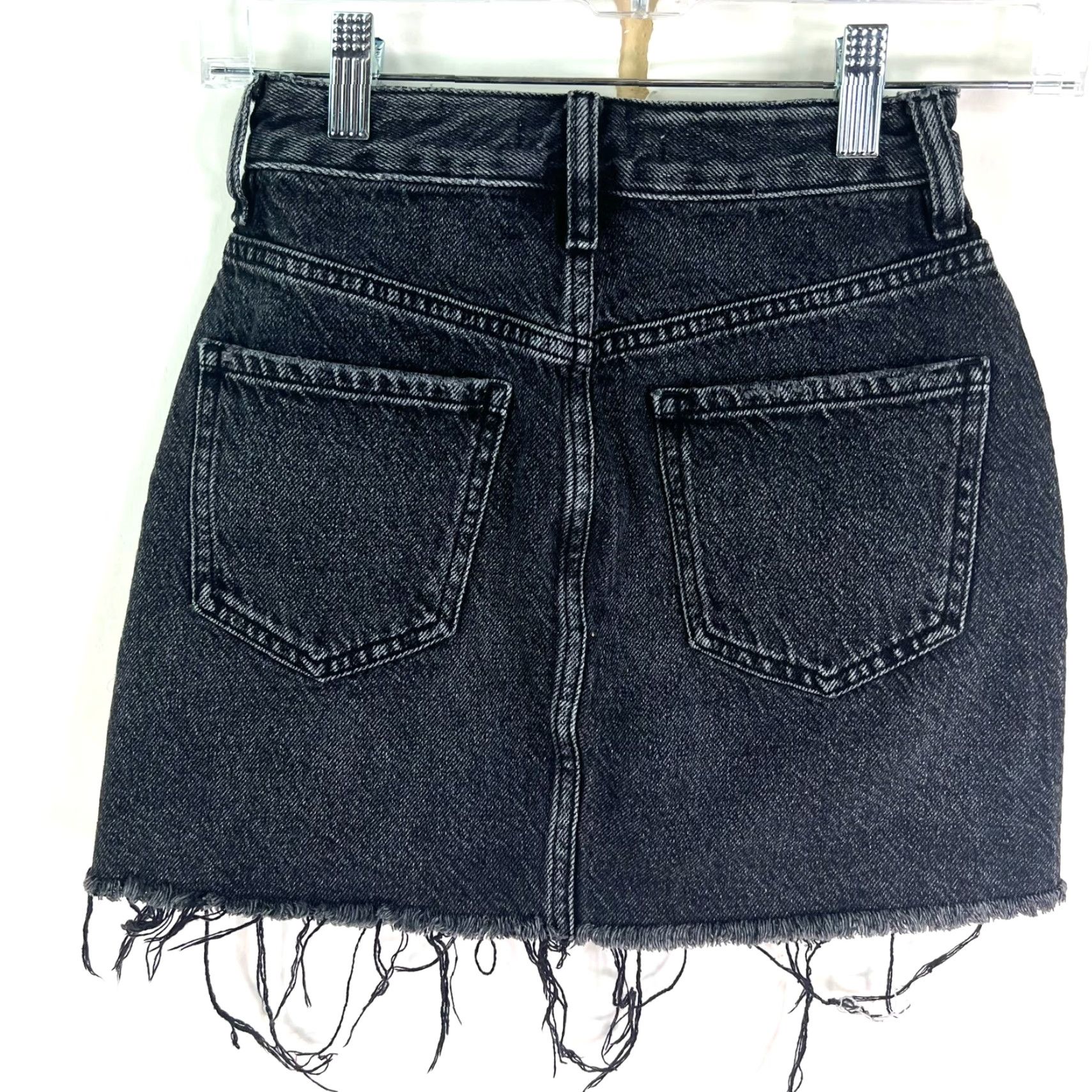 Pacsun PacSun Distressed Denim Mini Skirt Womens Size 22 Black Pockets 90s Bohemian Mid Rise Short Size 40" / US 18 - 5 Thumbnail
