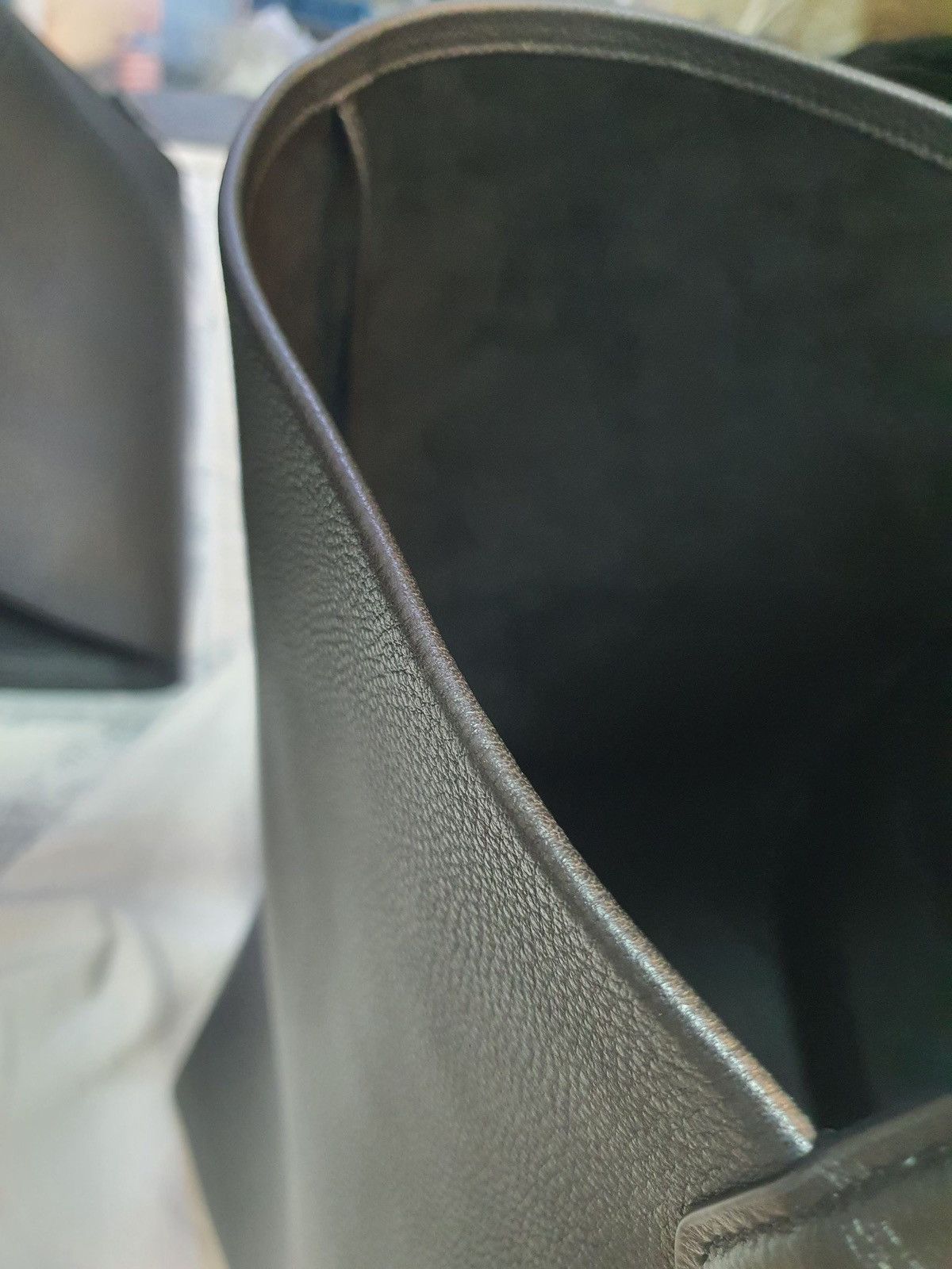 The Row Large N/S Park Tote Bag in Leather Size ONE SIZE - 24 Thumbnail