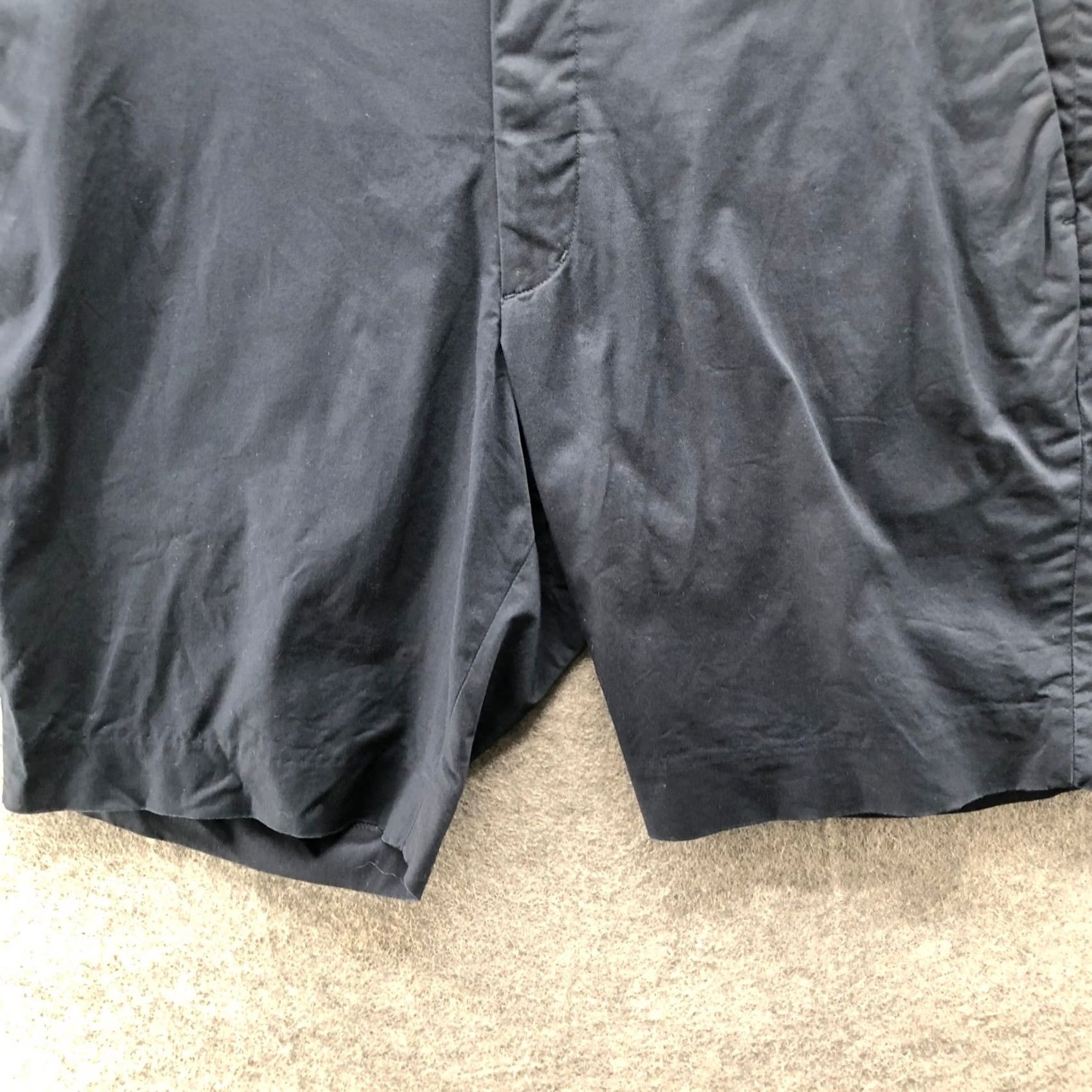 Uniqlo VINTAGE Uniqlo Stretch Slim Fit Shorts Mens XL Navy Blue Flat Front 10" 36-39 inch? Size US 36 / EU 52 - 4 Thumbnail