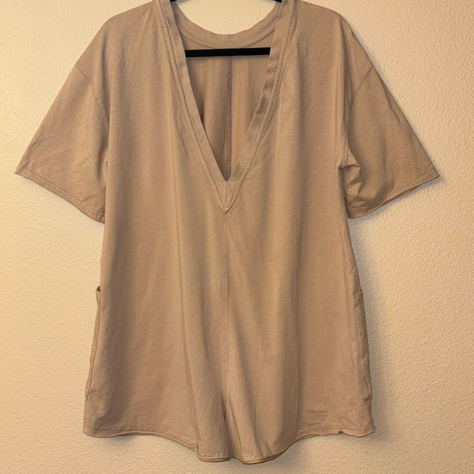 Free People NEW! $60 FREE PEOPLE Movement XS HOT SHOT TEE ROMPER Shorts Size 26" / US 2 / IT 38 - 6 Thumbnail