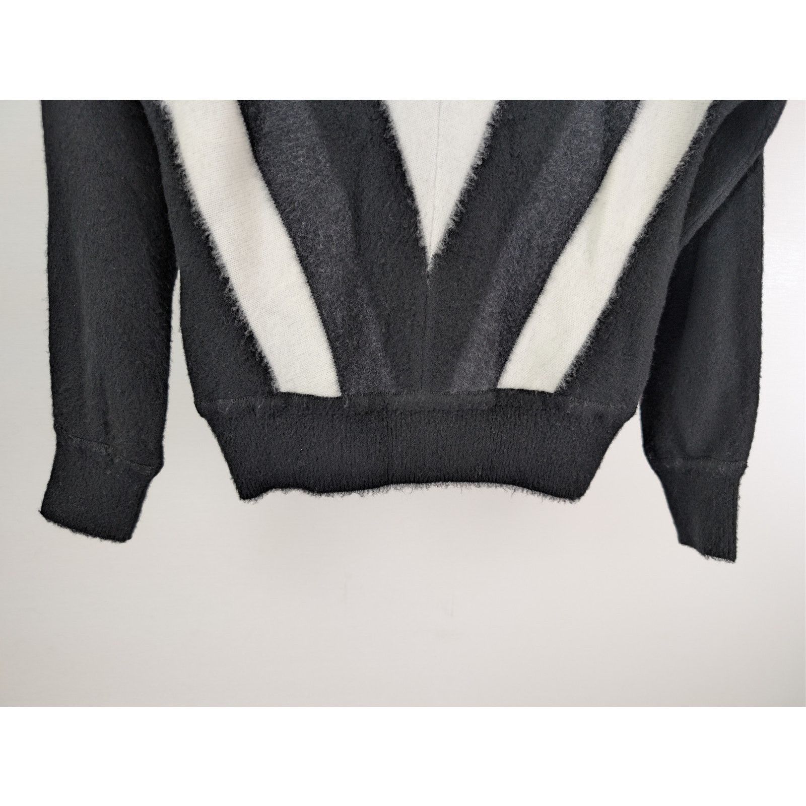Saint Laurent Paris o1rshd1 graphic-print wool jumper sweater Sweatshirt Size US M / EU 48-50 / 2 - 12 Thumbnail