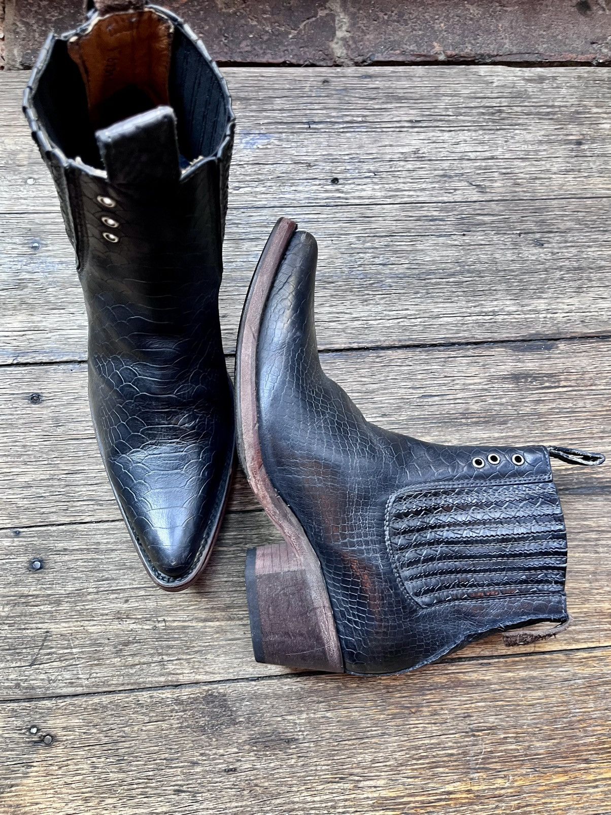 FREEBIRD Freebird by Steven Croc Embossed Western Chelsea Boots Black Size US 8.5 / IT 38.5 - 4 Thumbnail