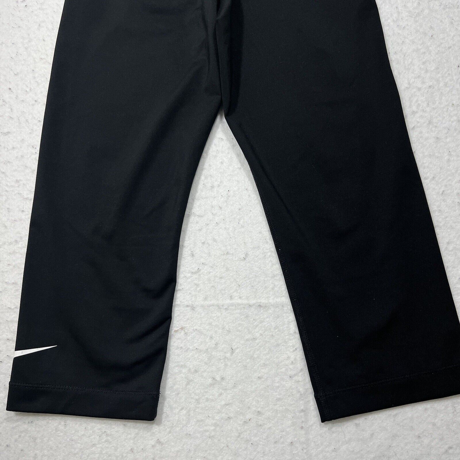 Nike Nike Pro Dri Fit Capri Black & White Leggings Logo Pants Size 25" / US 0 / IT 36 - 8 Thumbnail
