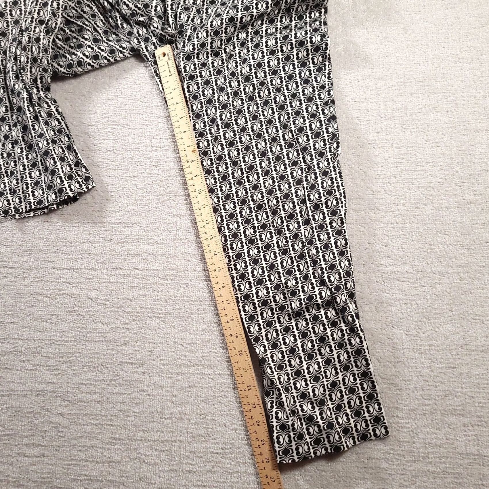 Talbots Talbots Womens 8 Petite Pants Black White Geometric Stretch Button Front Pockets Size 30" / US 8 / IT 44 - 5 Thumbnail