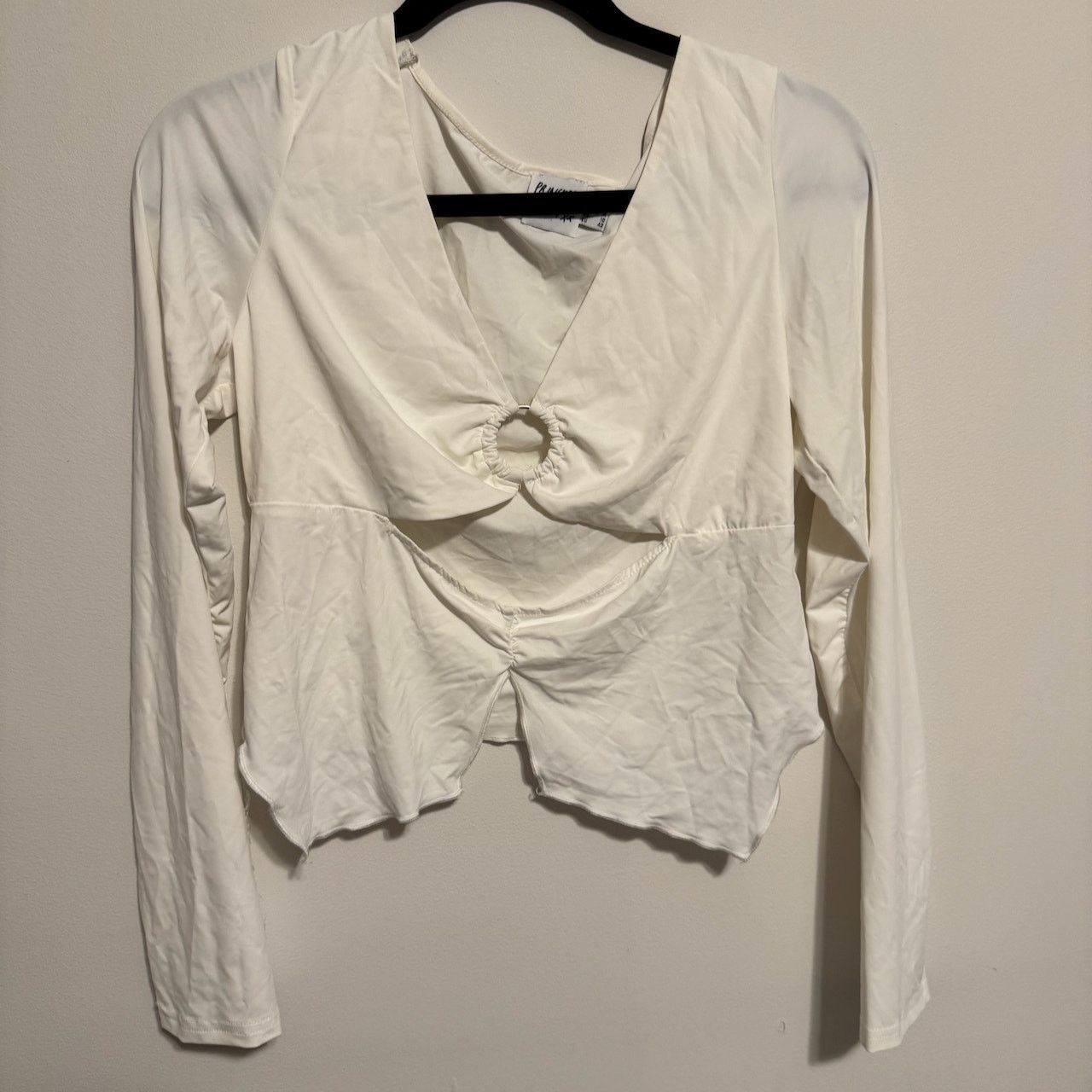 PRINCESS POLLY Princess Polly Long Sleeve White Cut Out Ring Top Size L / US 10 / IT 46 - 1 Thumbnail