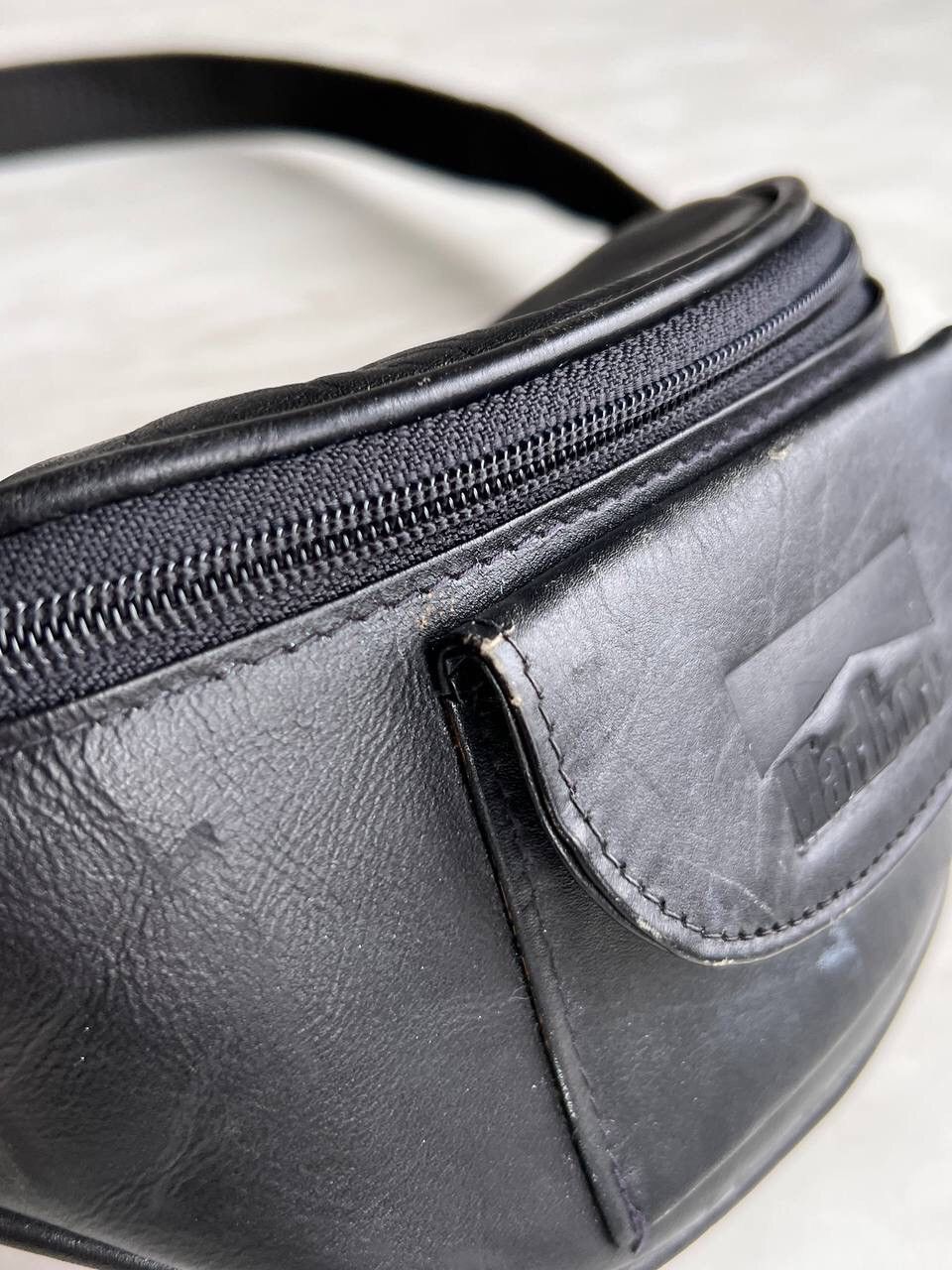 Marlboro × Vintage Vintage 90s Marlboro leather bag messenger black vintage Size ONE SIZE - 4 Thumbnail