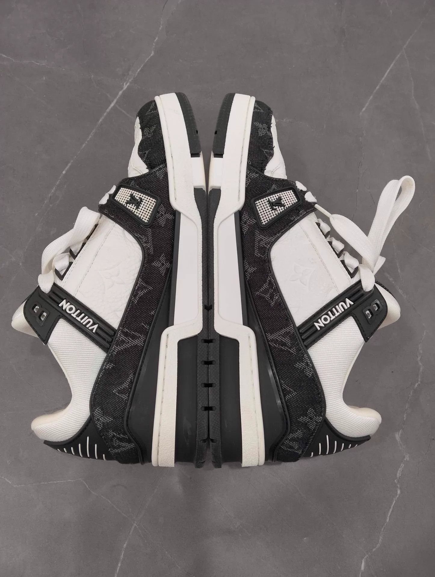 Louis Vuitton Louis Vuitton Trainer Panda Men's 41.5 Size US 8.5 / EU 41-42 - 2 Thumbnail