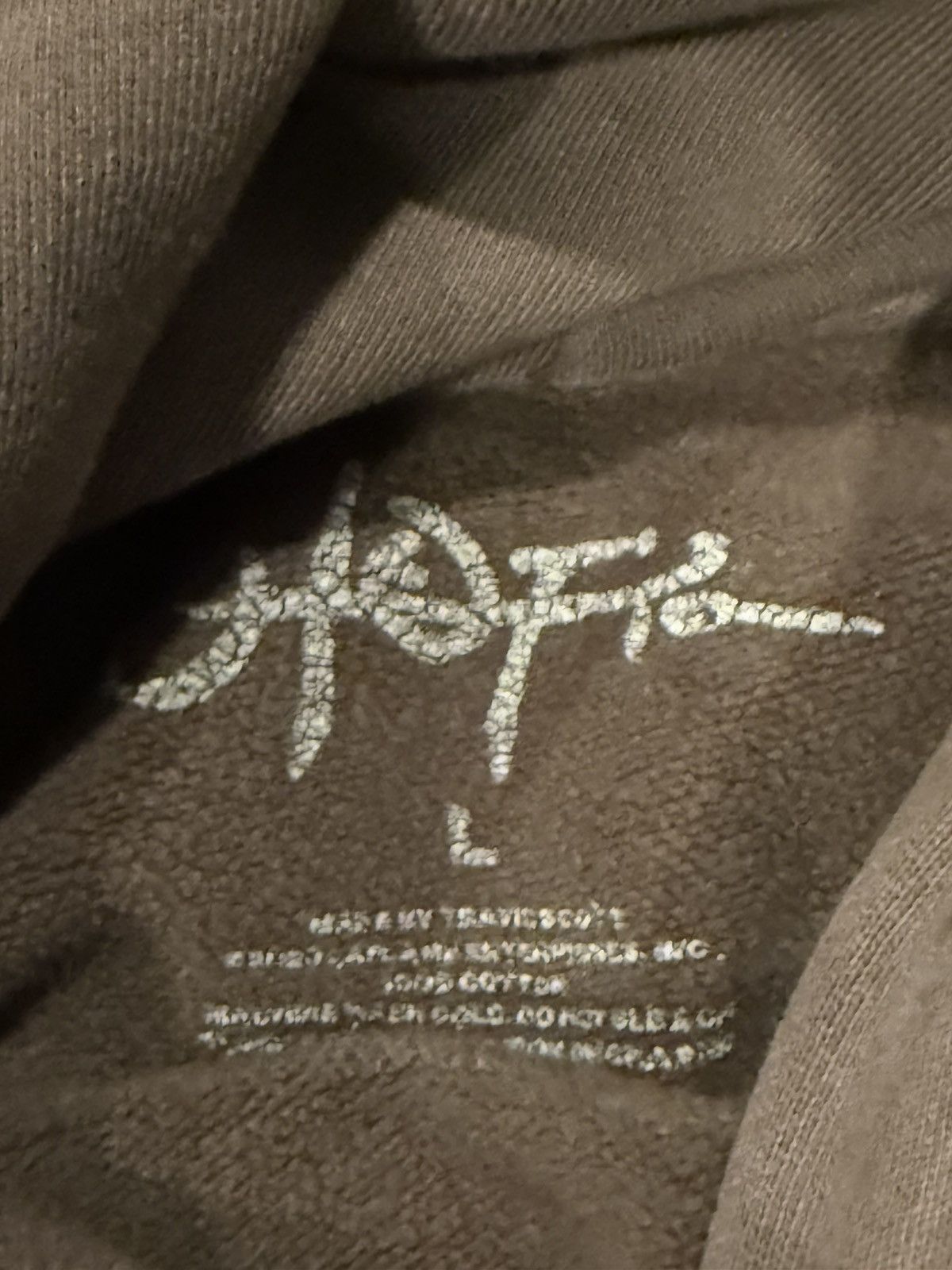 Travis Scott Travis Scott Brown Utopia A2 box set size L Size US L / EU 52-54 / 3 - 3 Thumbnail