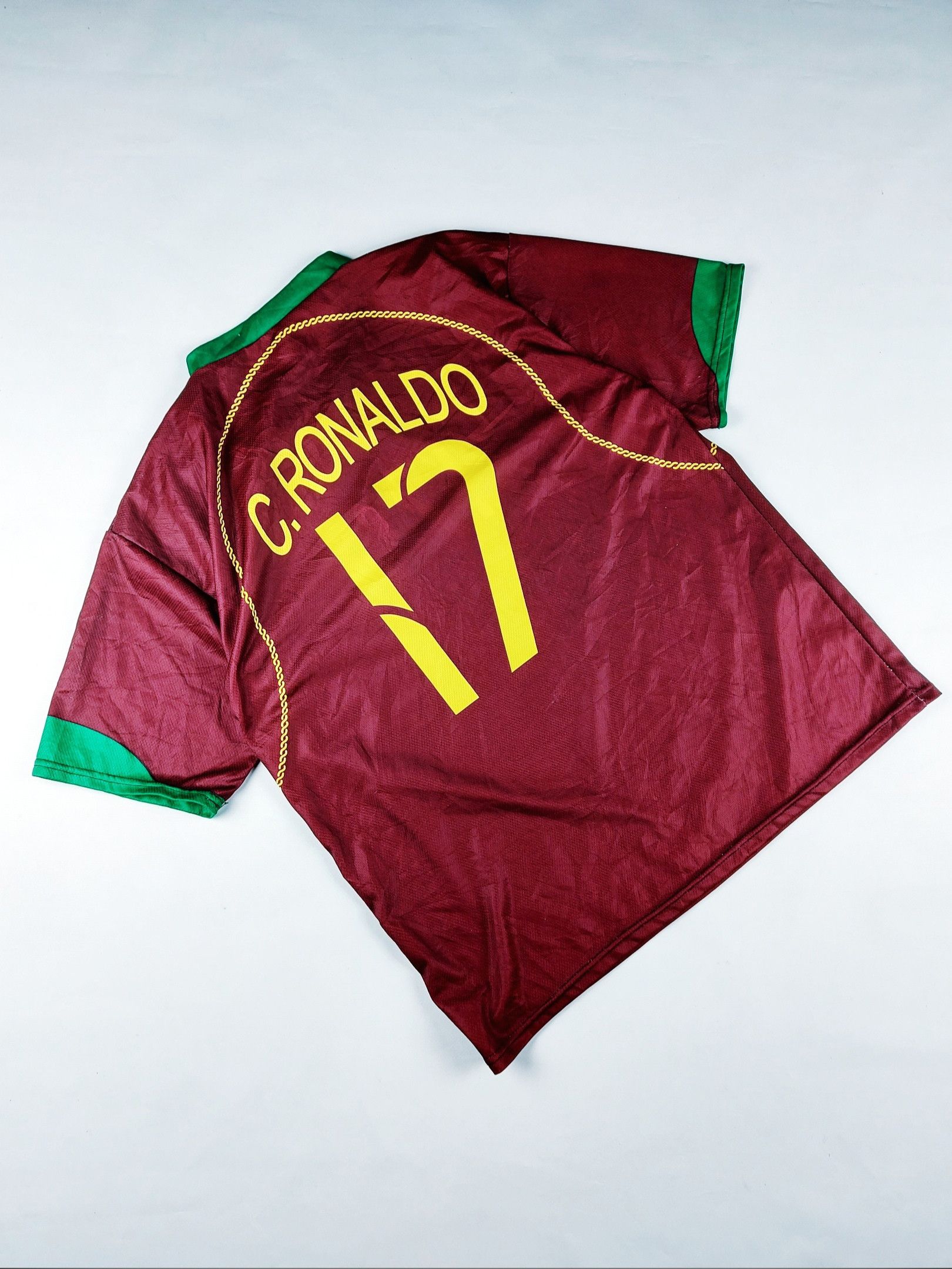 Vintage Vintage Soccer Jersey Ronaldo Tee Size US L / EU 52-54 / 3 - 1 Thumbnail