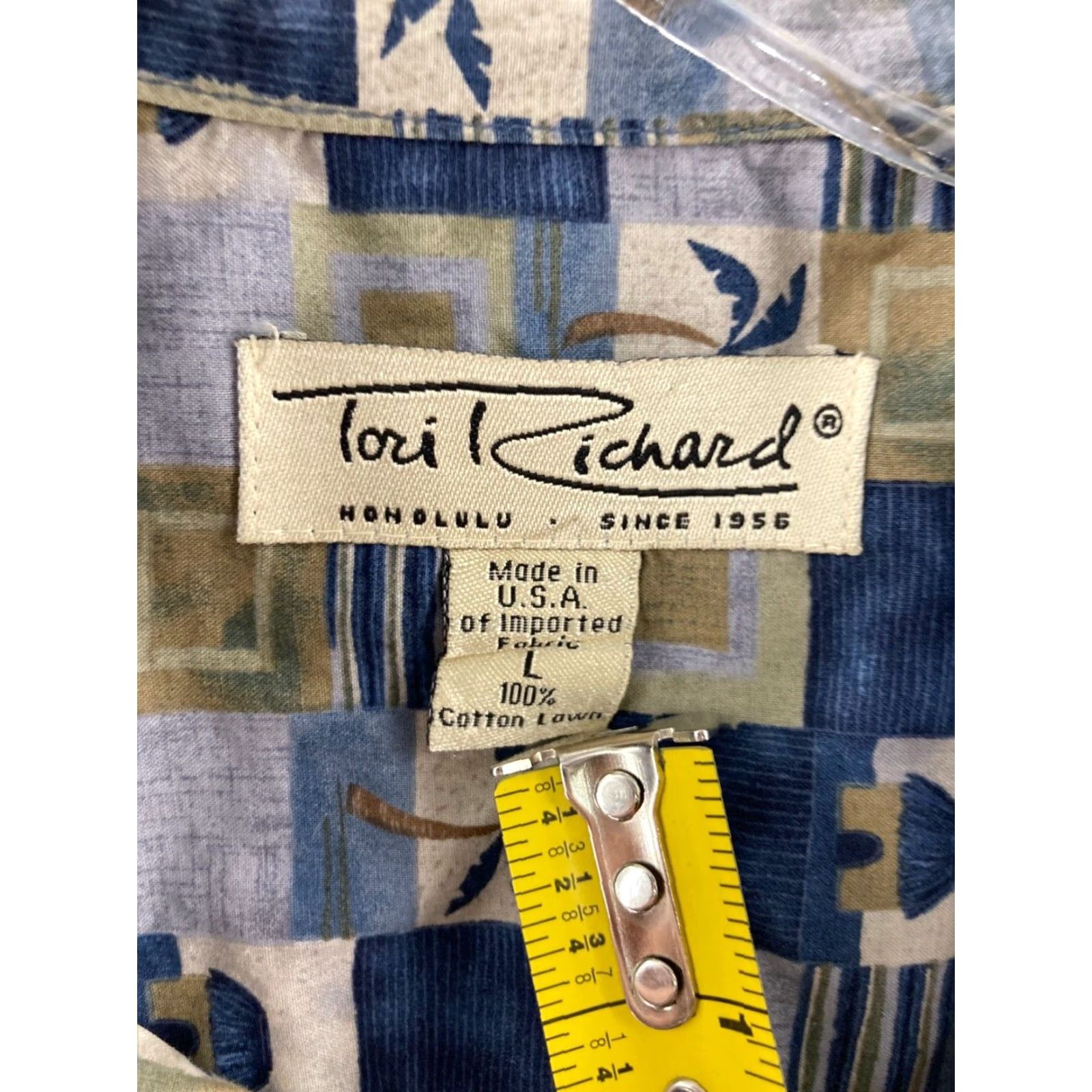 Vintage VINTAGE TORI RICHARDS HONOLULU ALOHA SHIRT Mens Large Palms Huts Checked USA Made Size US L / EU 52-54 / 3 - 6 Thumbnail