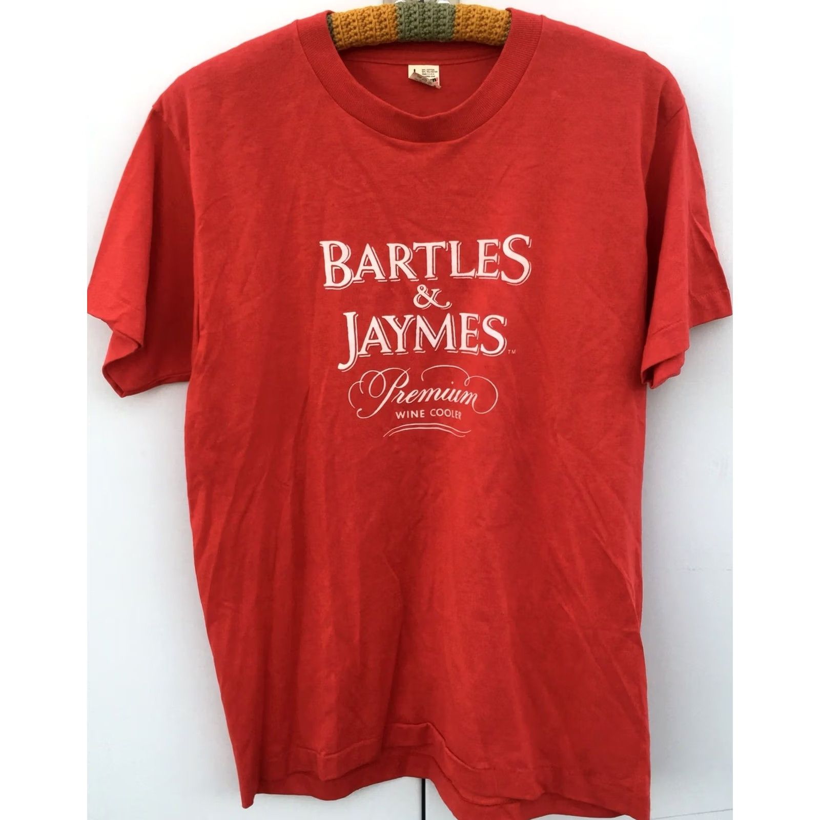 Vintage VINTAGE Bartles & Jaymes Premium Wine Cooler T Shirt 80s 1980s Size L Red Graphic Tee Men XS? Size US L / EU 52-54 / 3 - 7 Thumbnail