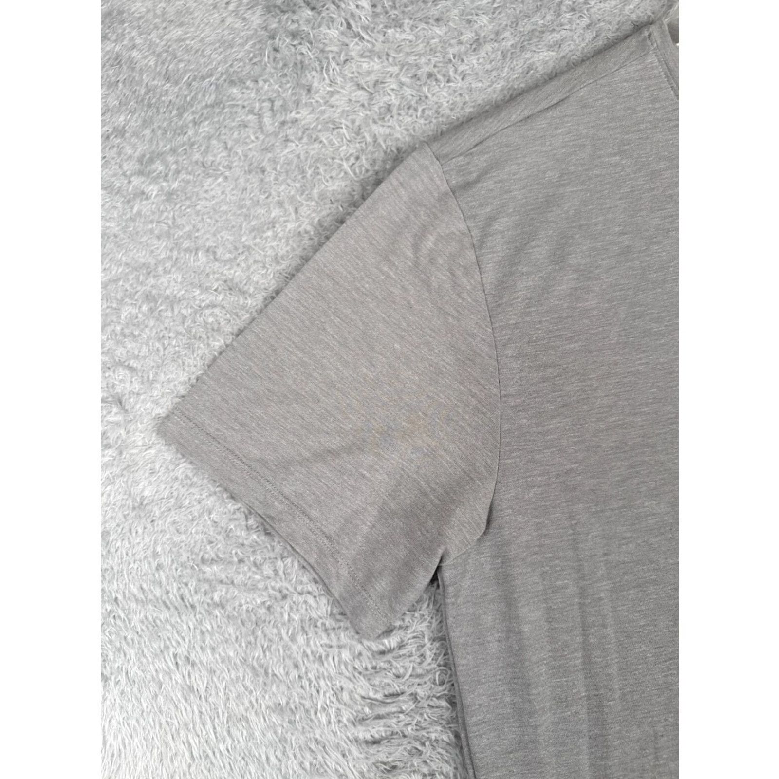 The North Face The North Face Shirt Men L Gray Short Sleeve Crew Neck T-Shirt Logo All Seasons Regular Size US L / EU 52-54 / 3 - 3 Thumbnail