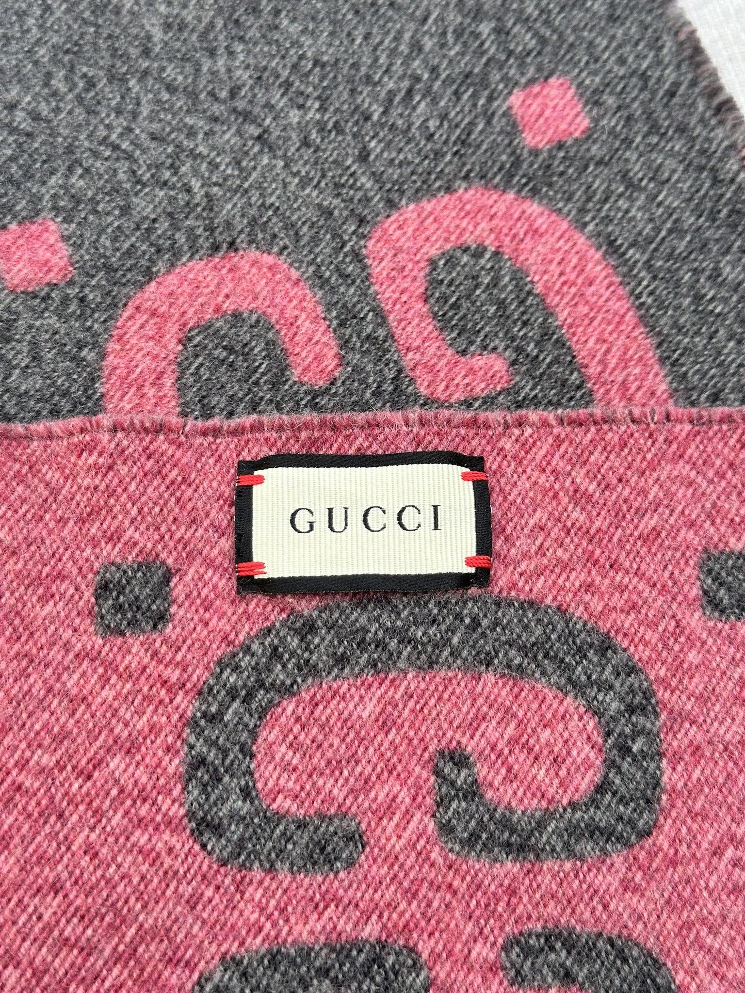 Gucci Gucci Scarf Jacquard GG Monogram Logo Gray and Pink Wool Size ONE SIZE - 4 Thumbnail