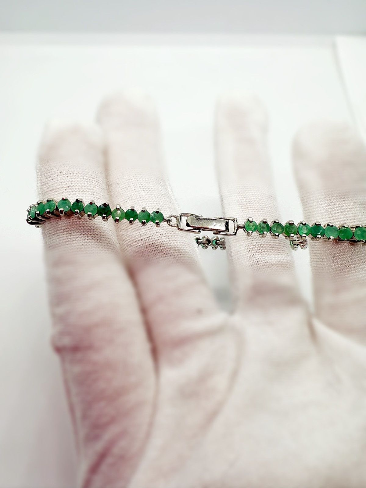 Nordstrom 14k White Gold over Silver Green Emerald Jadeite Bracelet! Size ONE SIZE - 2 Thumbnail