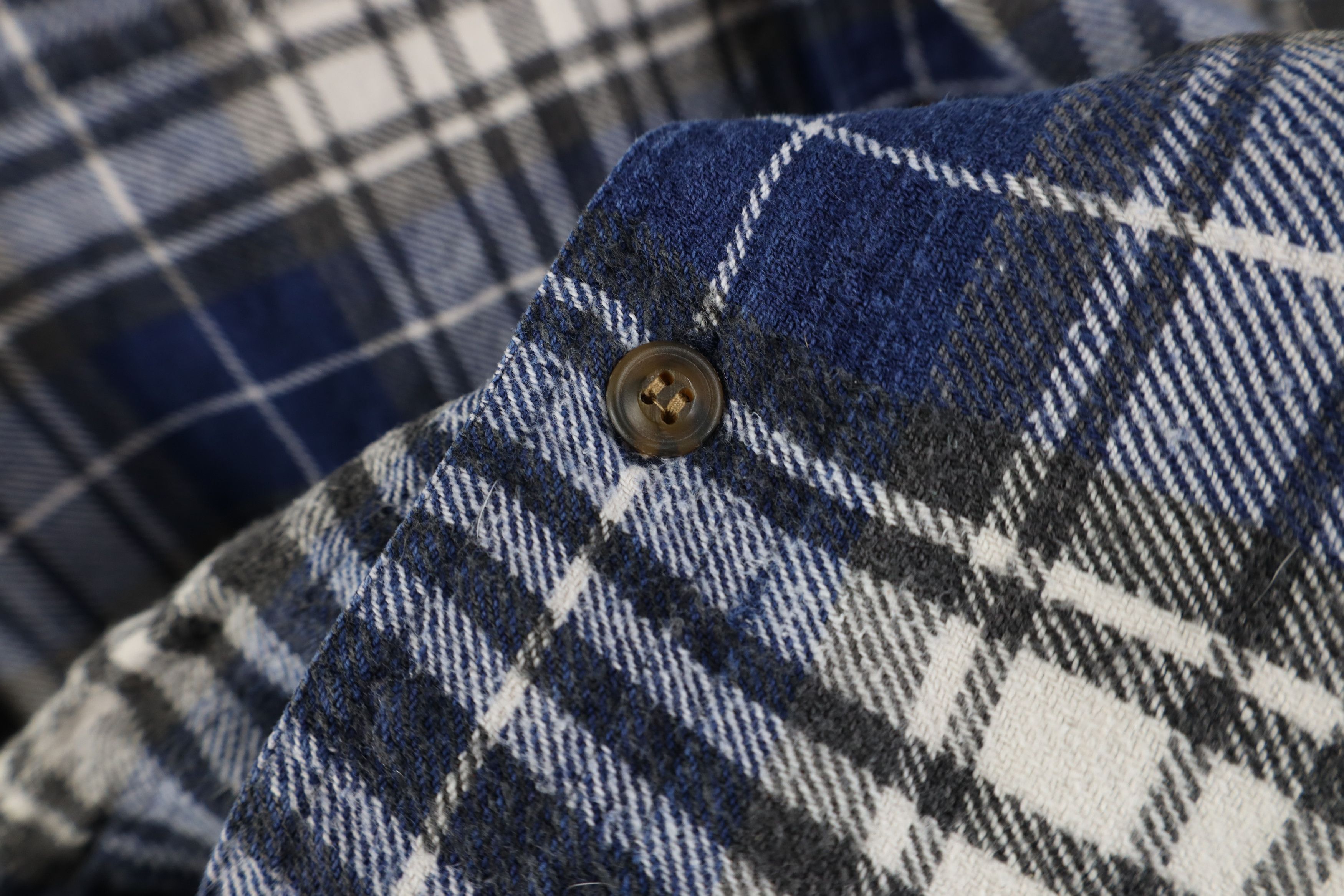 American Eagle Outfitters Vintage 90s American Eagle Outfitters Flannel Button Shirt Size US L / EU 52-54 / 3 - 6 Thumbnail