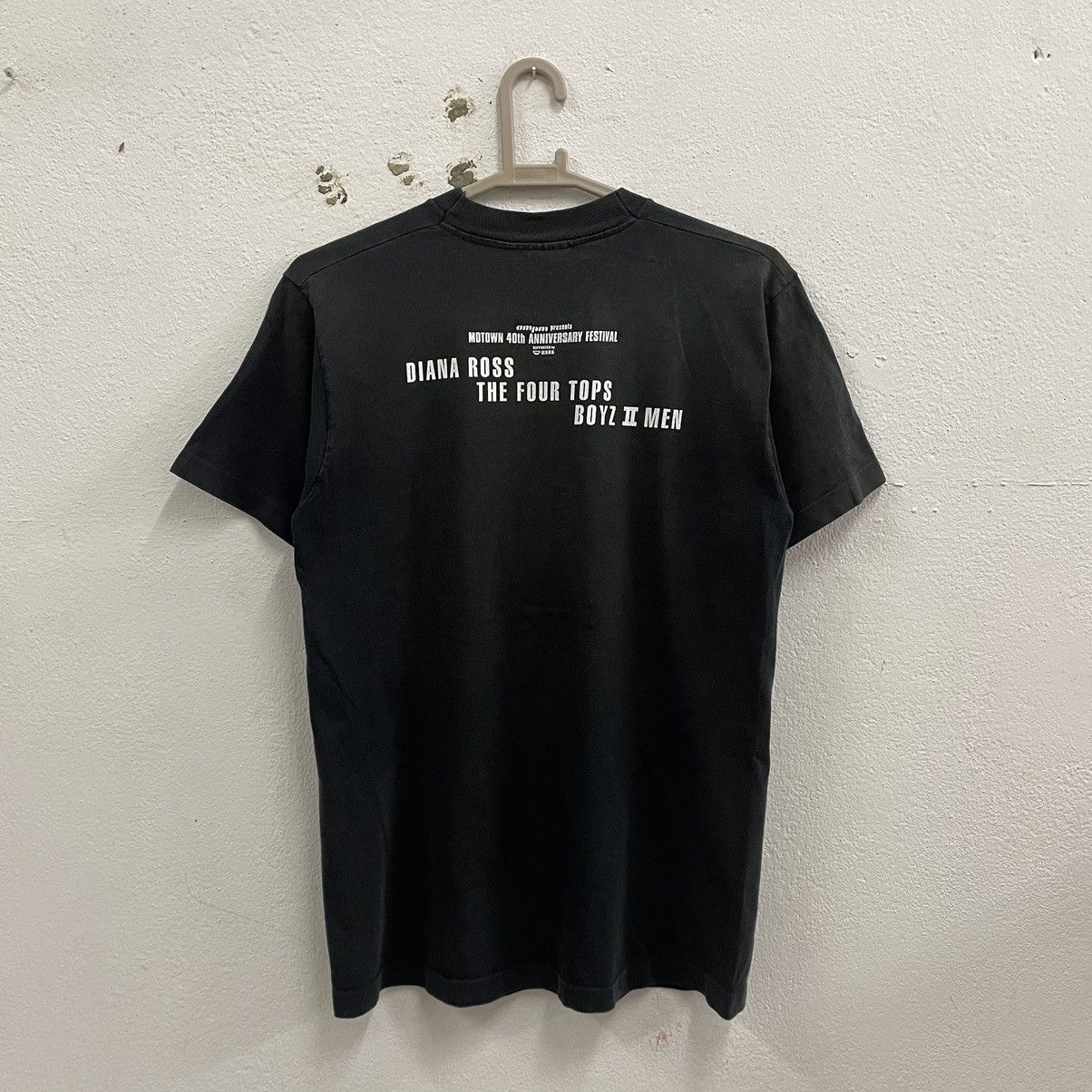 Band Tees × Vintage 🔥Vintage Motown Festival Diana Ross Boyz II Men Promo Tee Size US M / EU 48-50 / 2 - 1 Thumbnail