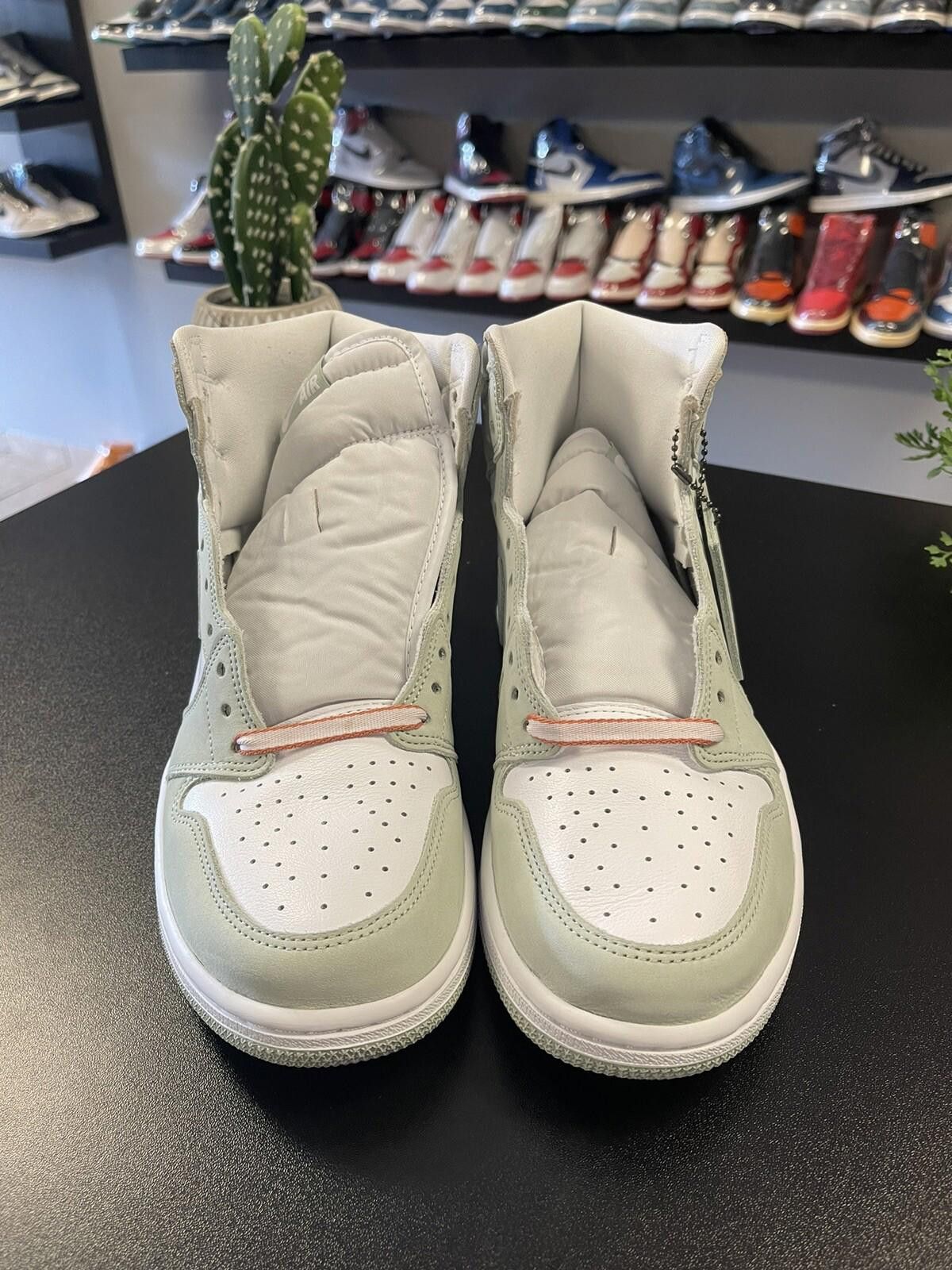 Jordan Brand Size 10.5w - Jordan 1 Retro High OG Seafoam 2021 CD0461-002 Size US 10.5 / IT 40.5 - 2 Thumbnail