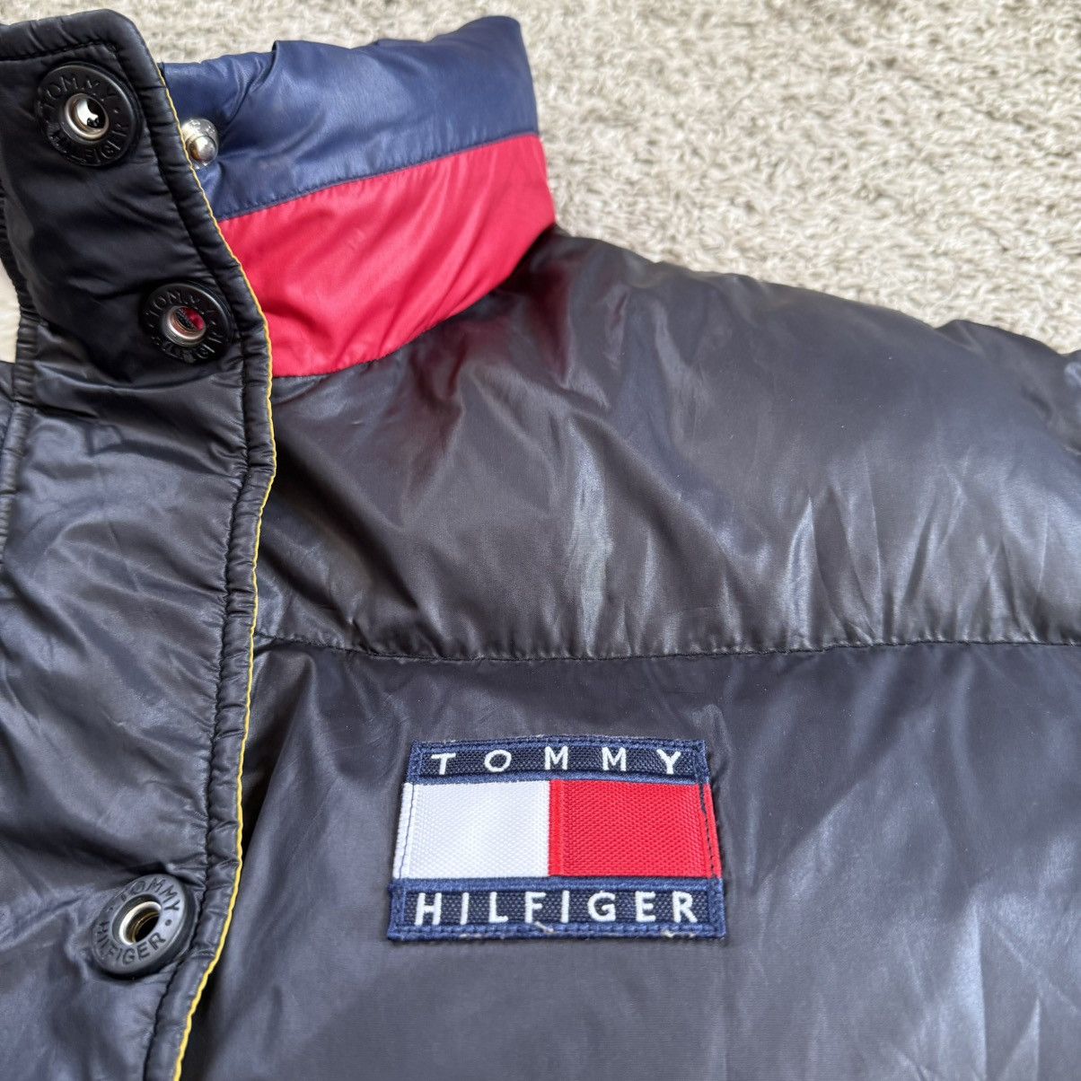 Tommy Hilfiger 🔴Tommy Hilfiger Puffer Jacket Size Large Bubble Black Navy Size US L / EU 52-54 / 3 - 2 Thumbnail