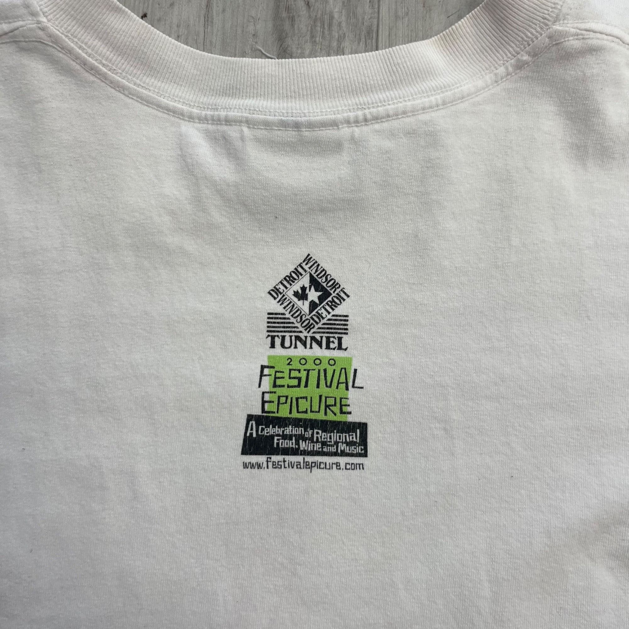 Gildan XL | Vintage 2000 Music Festival Epicure T Size US XL / EU 56 / 4 - 5 Thumbnail
