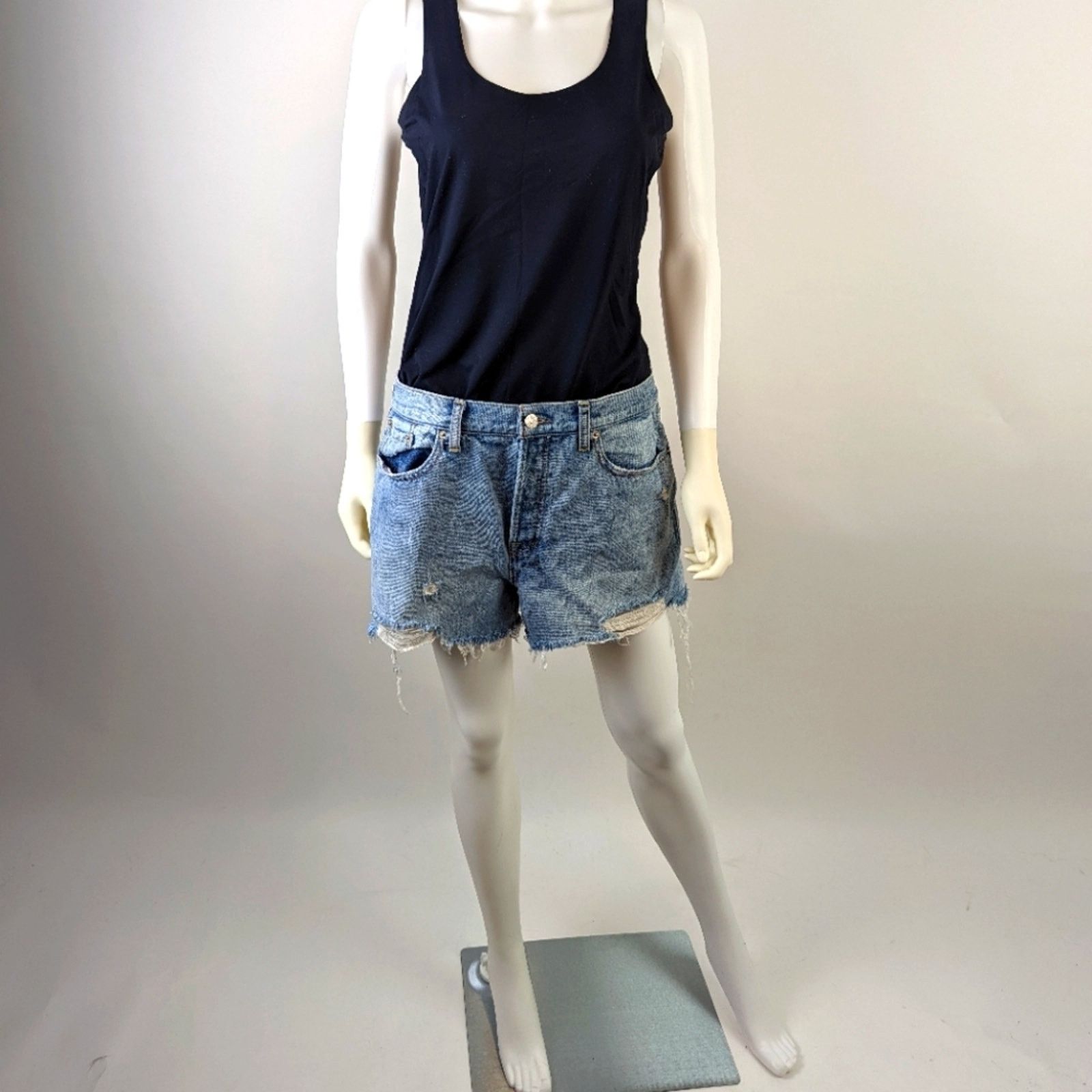 Free People Free People Denim Distressed Cut Off Shorts 31 Size 31" - 1 Thumbnail