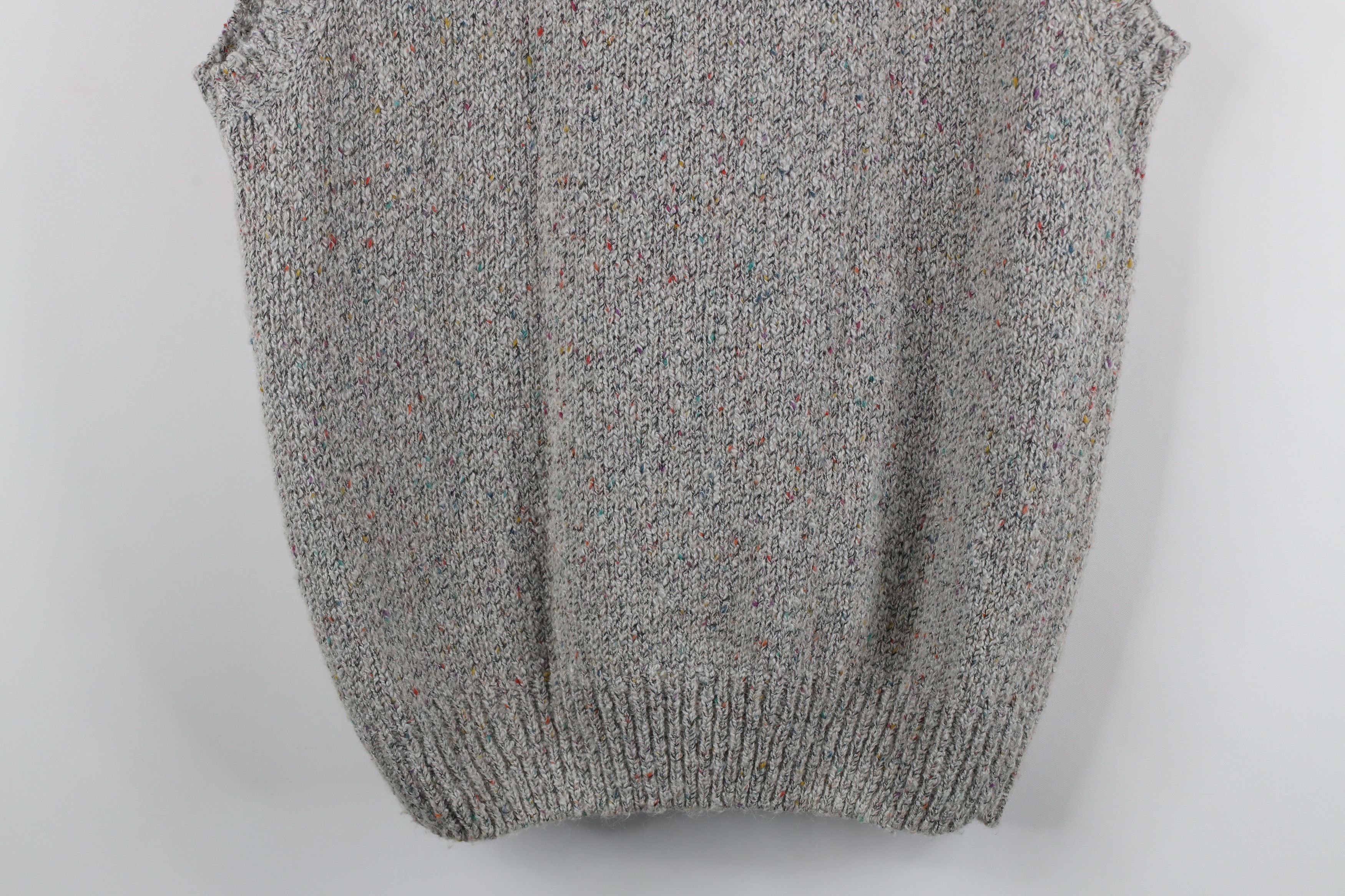 Vintage Vintage 70s Streetwear Knit Rainbow Fleck Sweater Vest Size US XL / EU 56 / 4 - 7 Thumbnail
