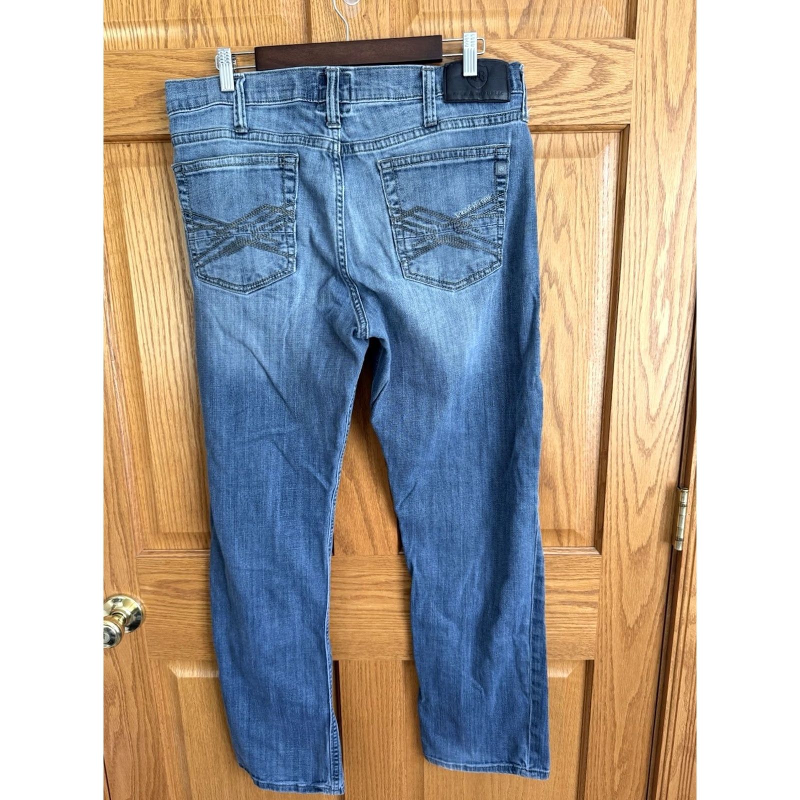 Vintage VINTAGE Rock & Republic Jeans Relaxed Straight Mens Size 36 X 32 Blue Denim 90s Grunge Rock Concert Mens Size US 36 / EU 52 - 2 Thumbnail
