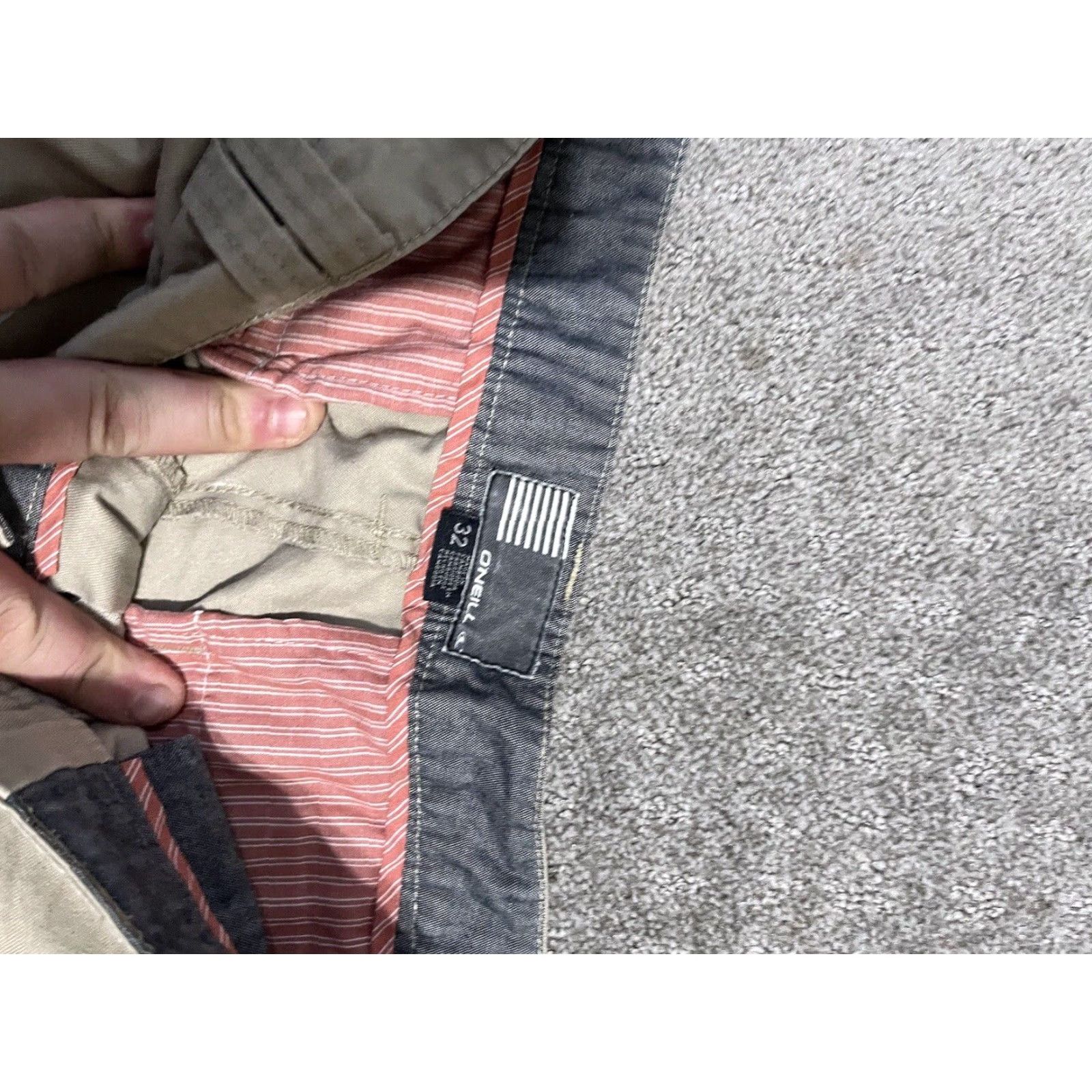 O'Neill O'Neill Bermuda Shorts Mens 32 Beige Flat Front Viscose Polyester Plaid Casual Size US 32 / EU 48 - 3 Thumbnail